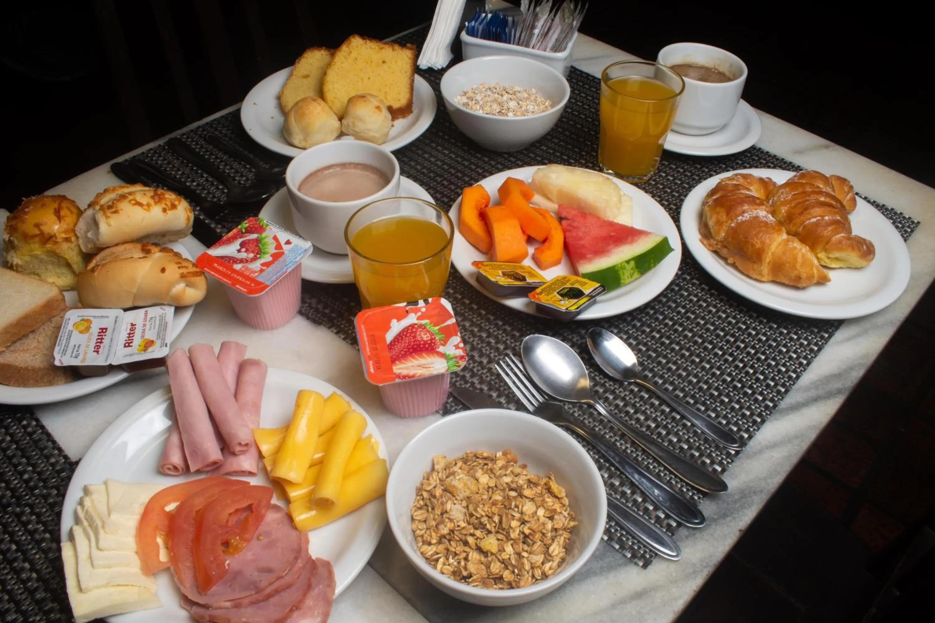 Buffet breakfast in Pousada Lestada by Latitud Hoteles