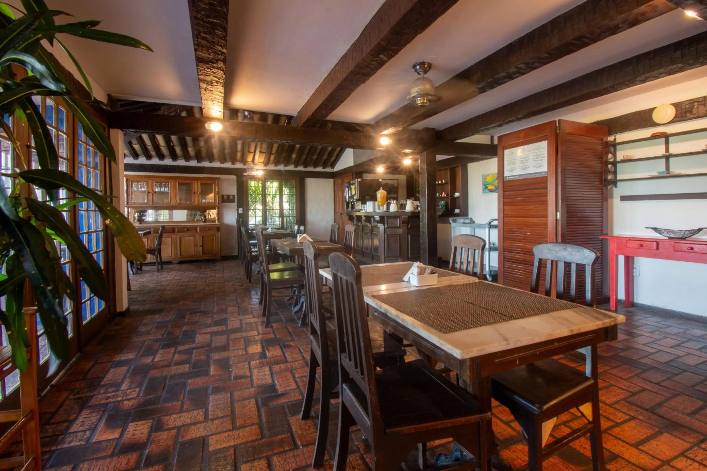 Buffet breakfast in Pousada Lestada by Latitud Hoteles