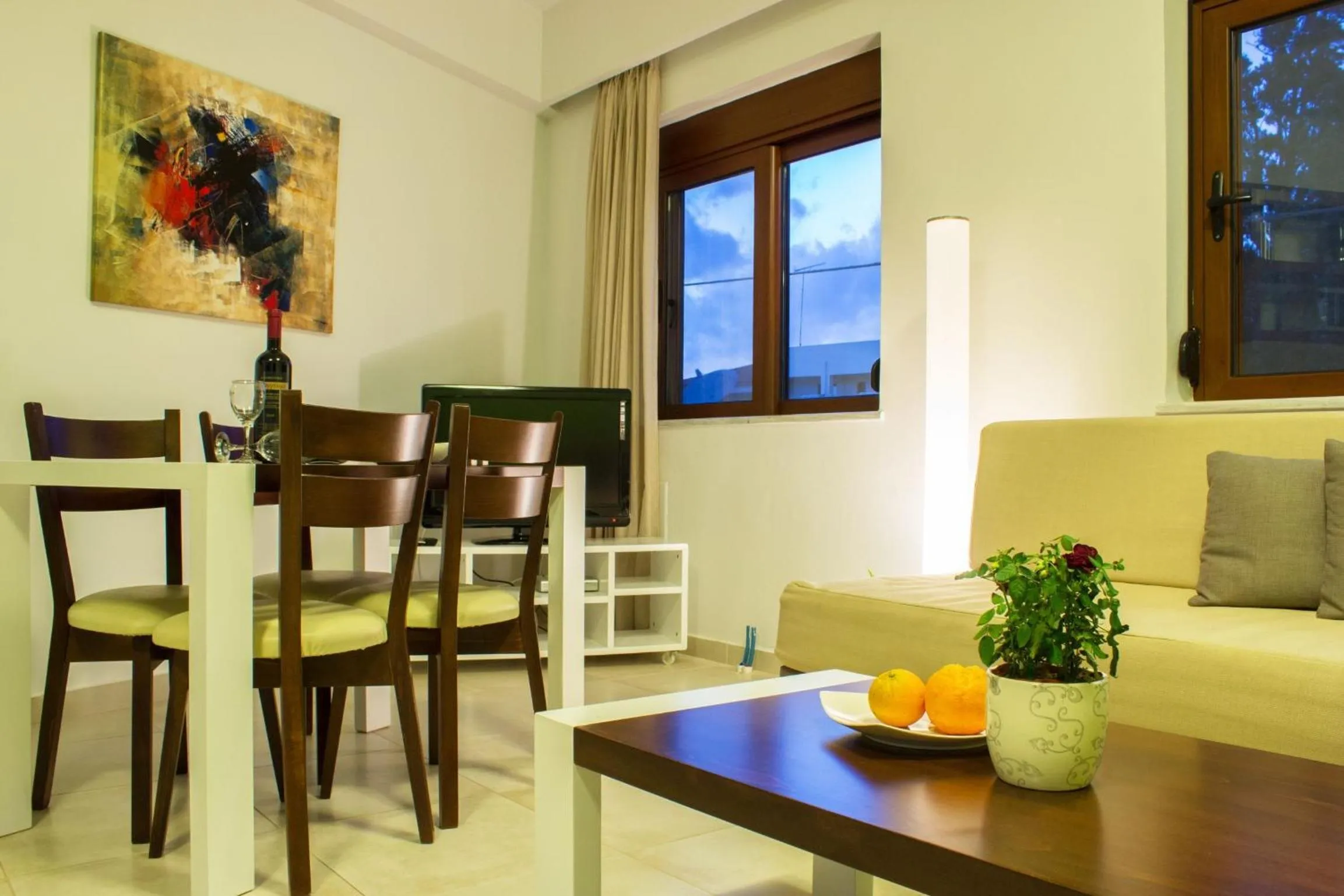 TV and multimedia in Esthisis Suites Chania
