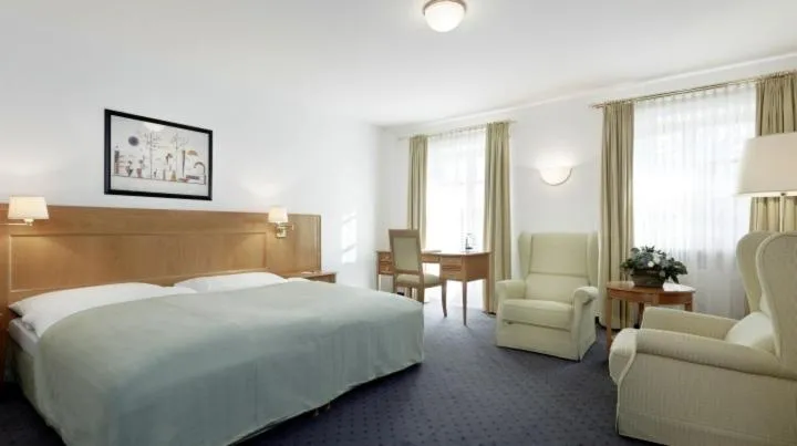 Photo of the whole room, Bed in Margarethenhof am Tegernsee