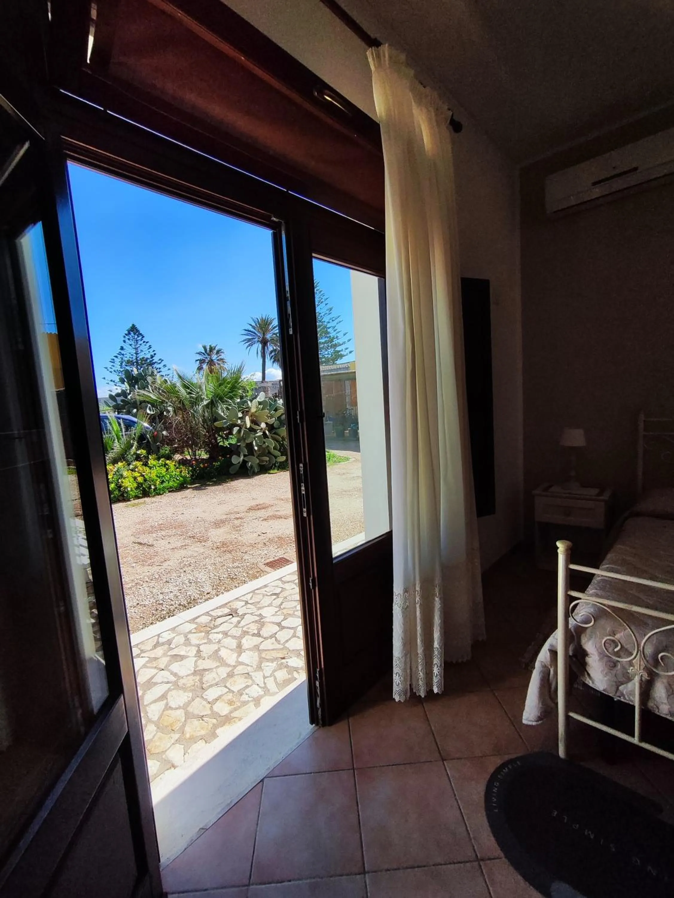 Garden view in Casolare Nelle Saline