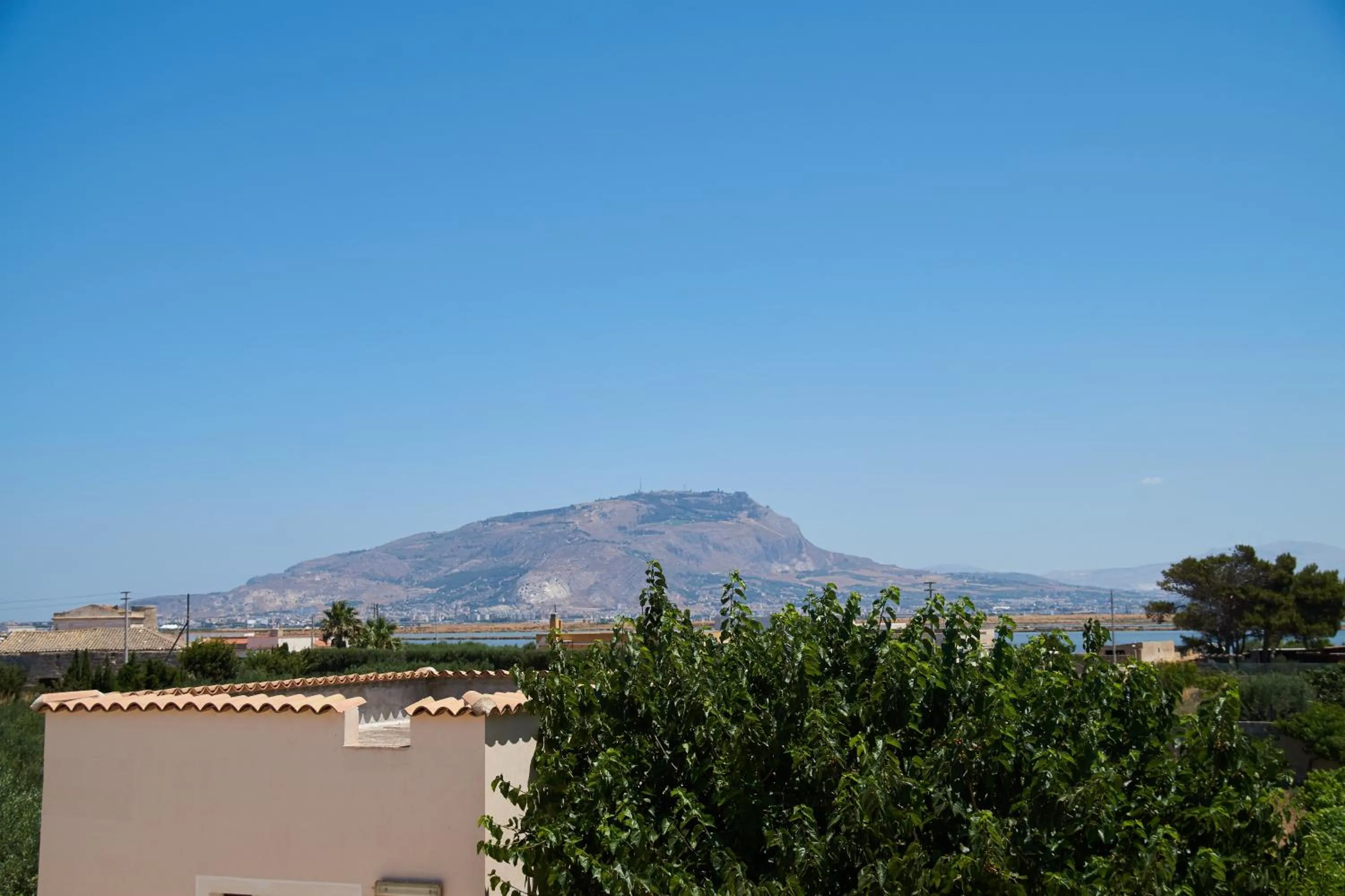 Garden view in Casolare Nelle Saline