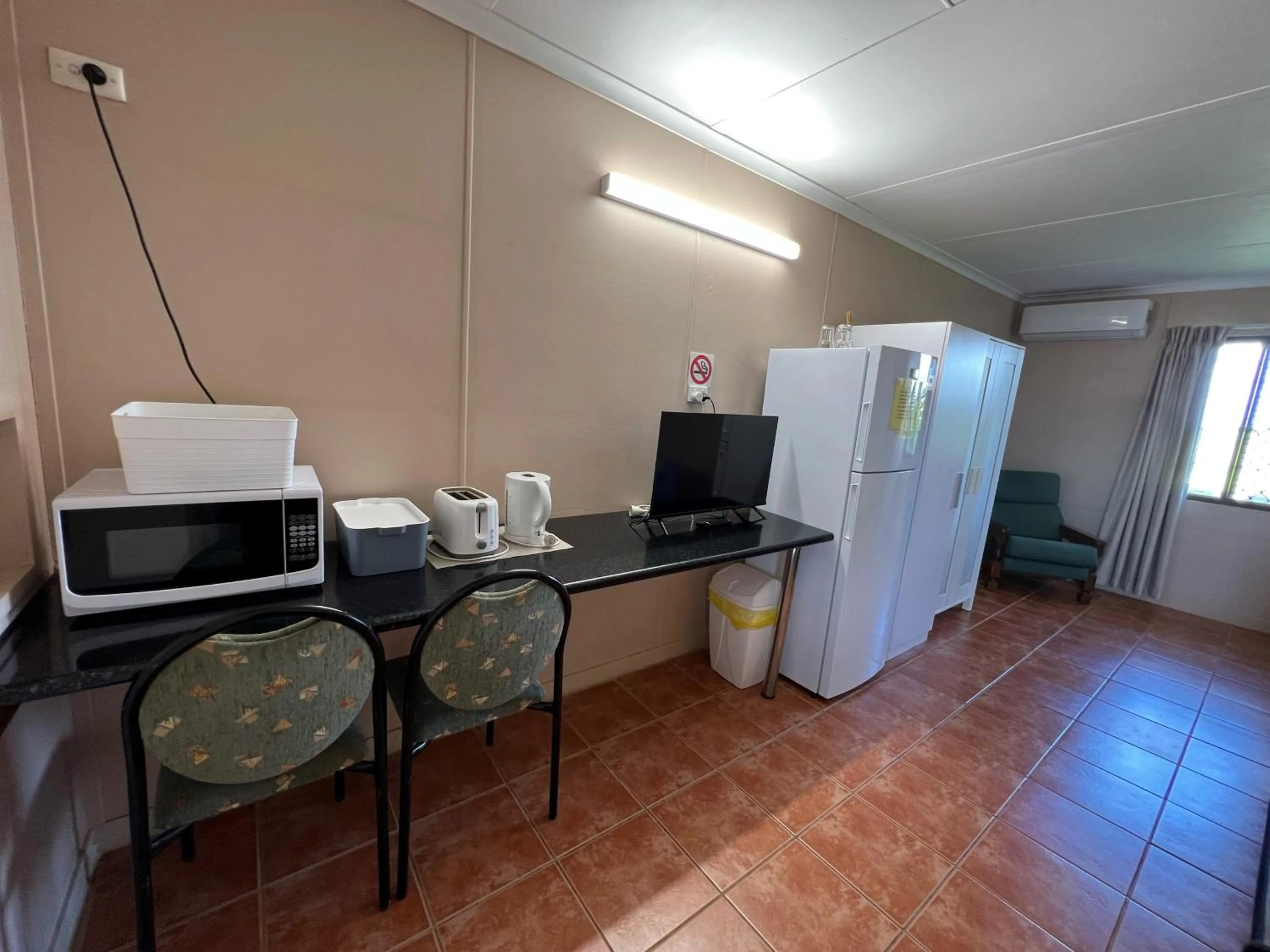TV and multimedia in Childers Budget Accommodation
