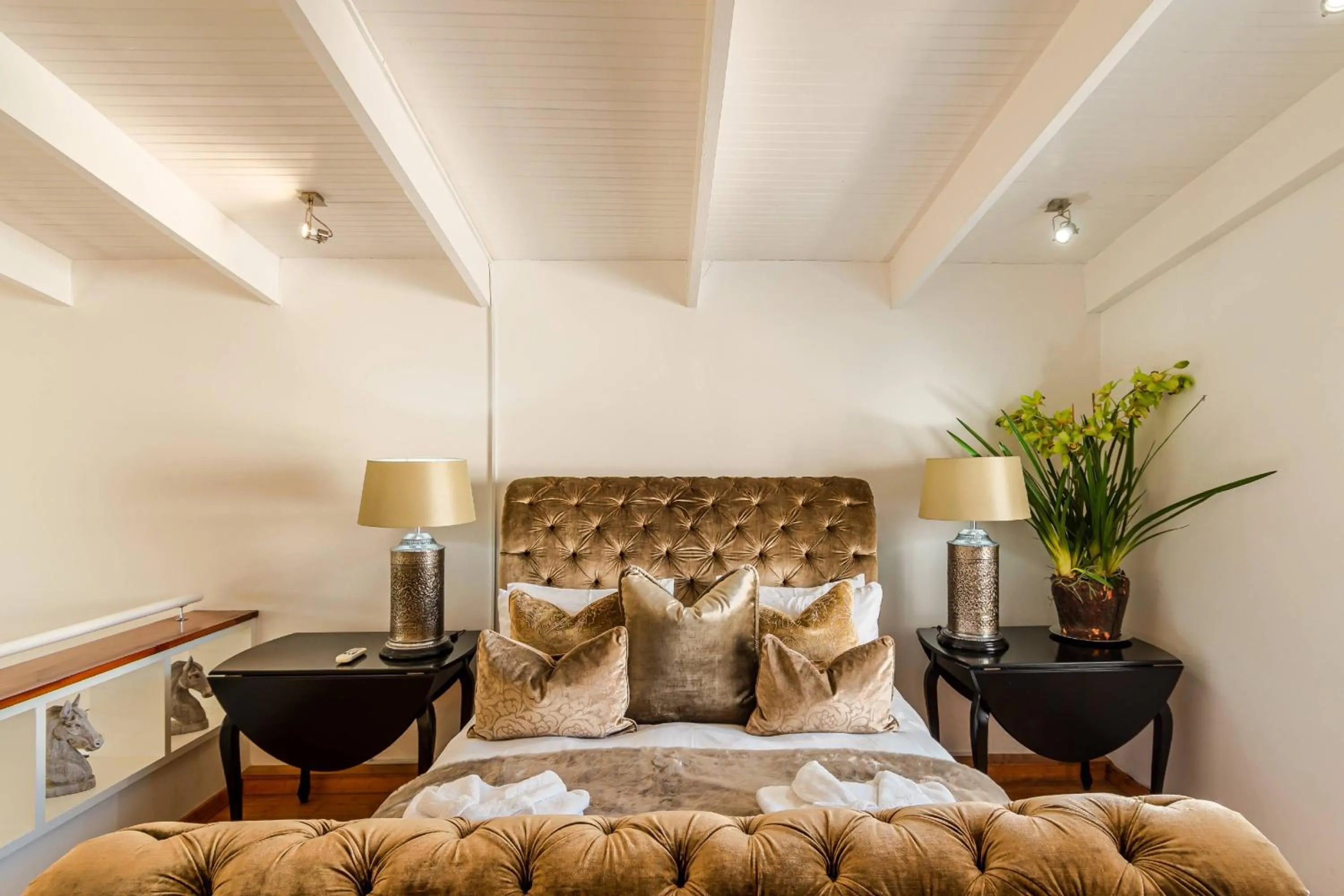 Bedroom in The Ivy Apartments Franschhoek