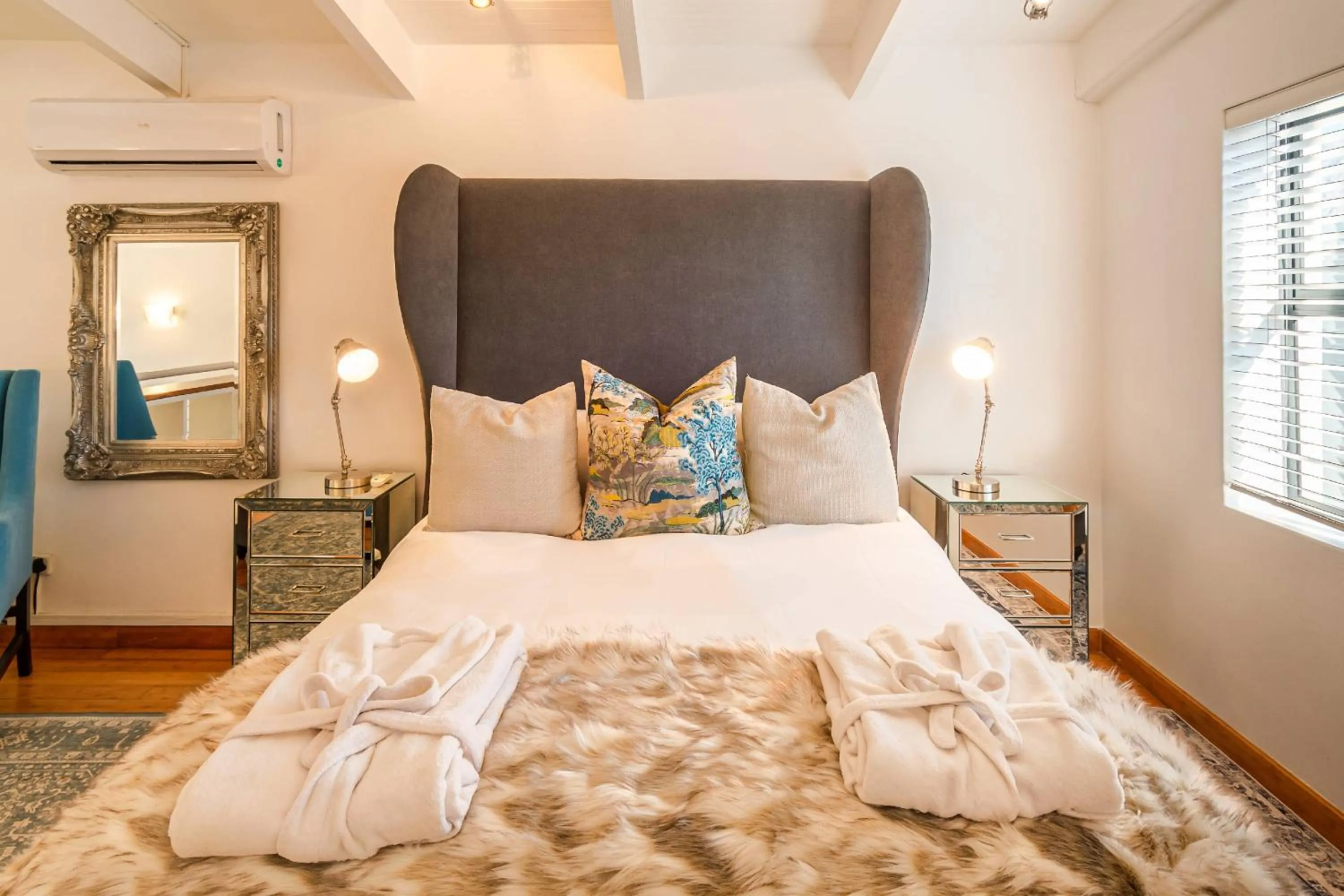 Bedroom, Bed in The Ivy Apartments Franschhoek