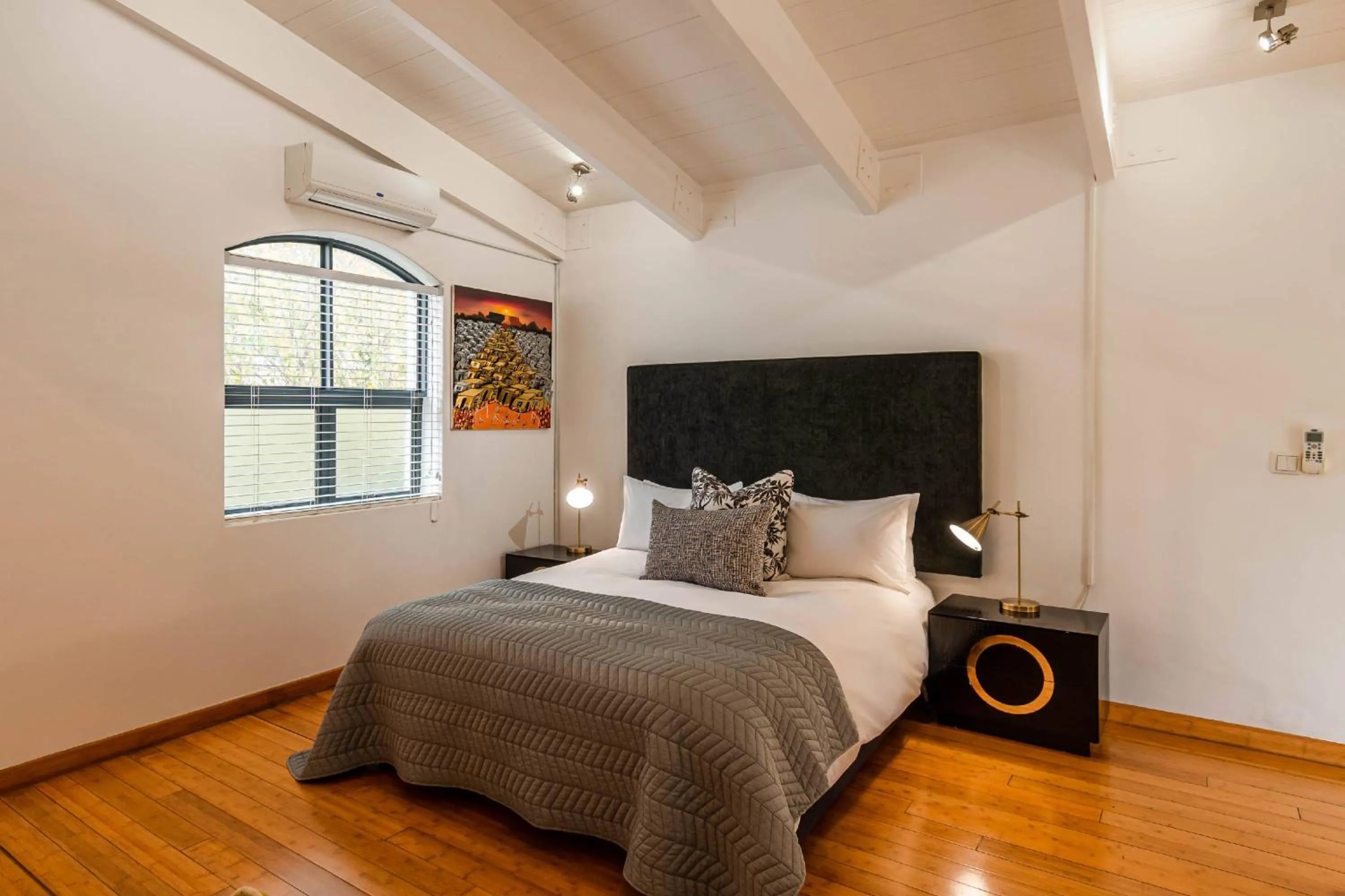 Bedroom, Bed in The Ivy Apartments Franschhoek