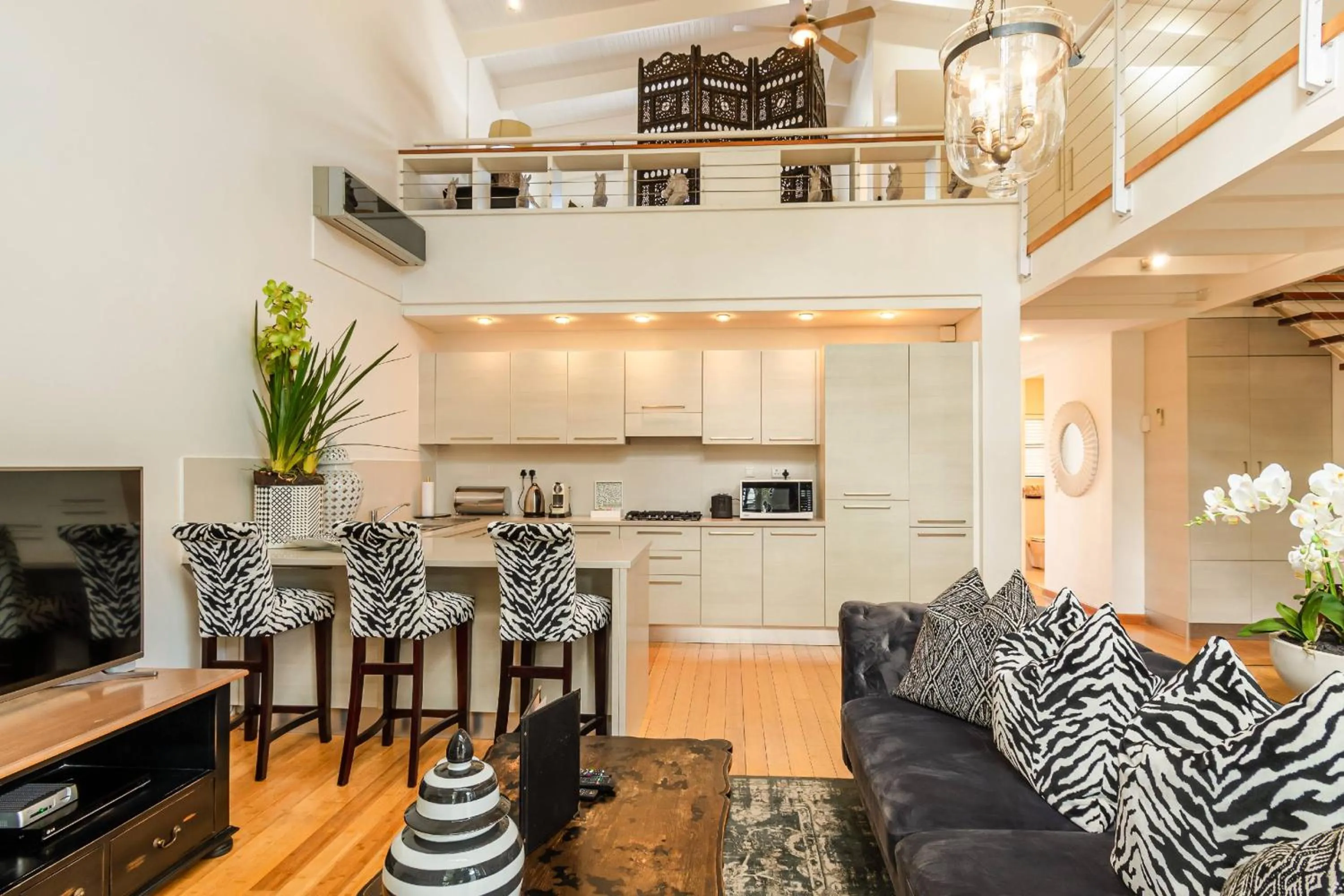 Kitchen or kitchenette in The Ivy Apartments Franschhoek