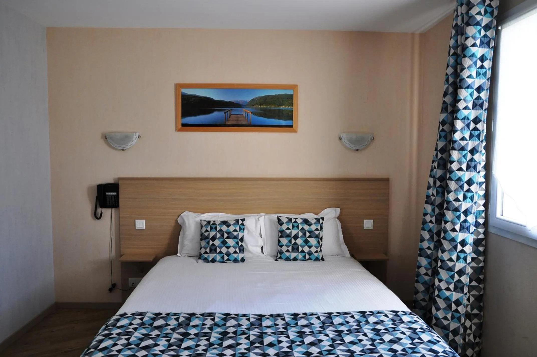 Bed in Brit Hotel Confort Azur Cholet Nord