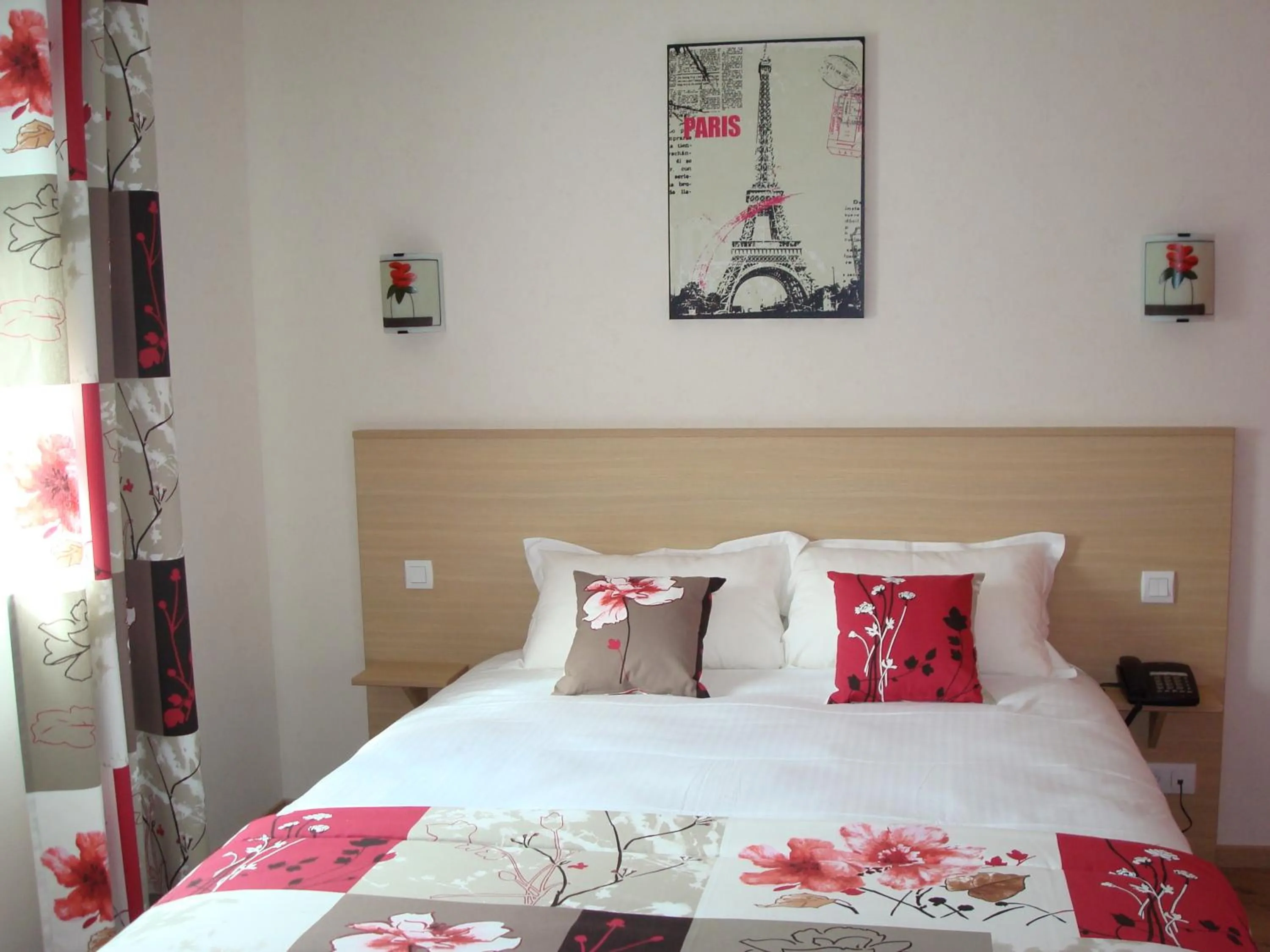 Bedroom, Bed in Brit Hotel Confort Azur Cholet Nord