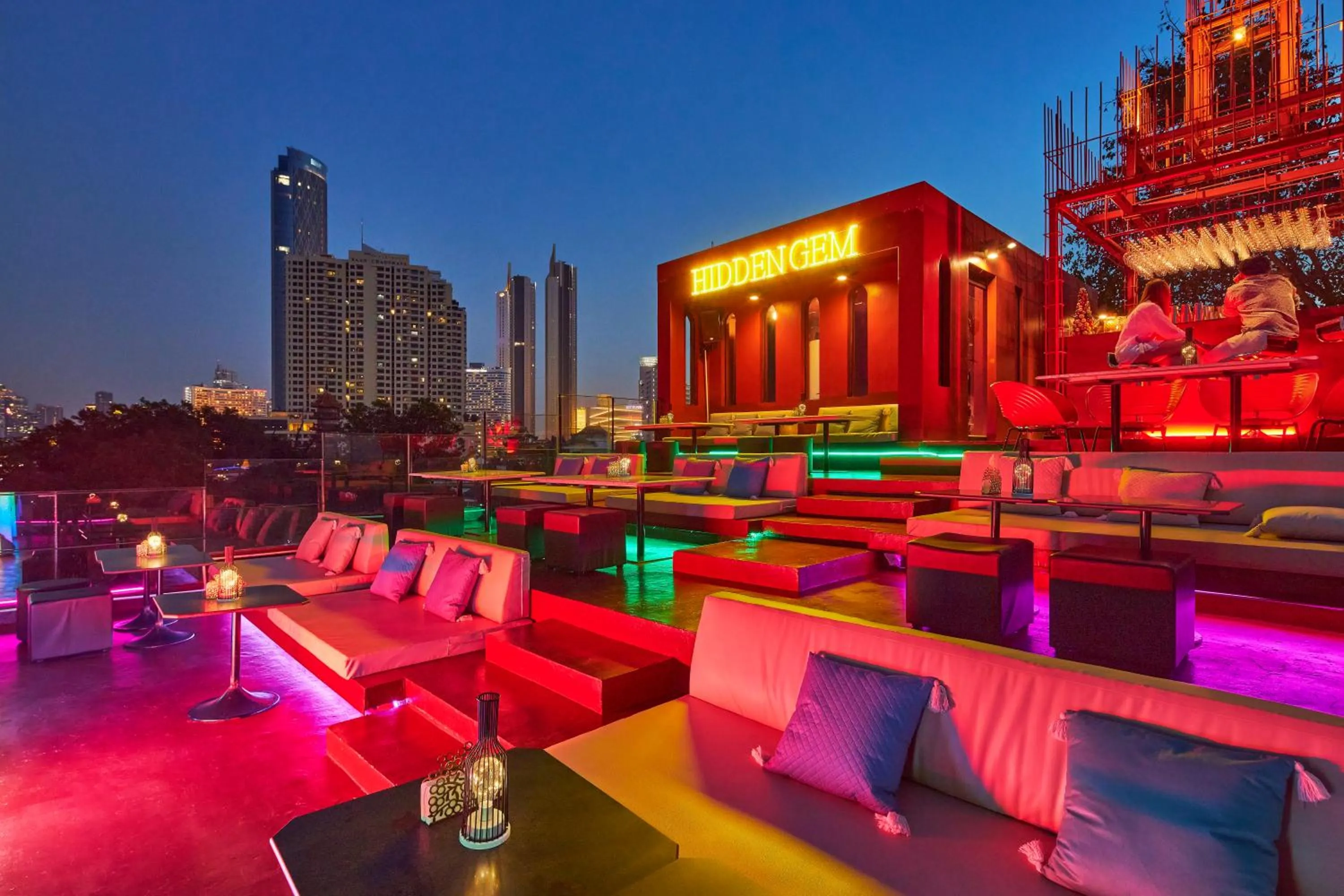 Lounge or bar in Amdaeng Bangkok Riverside Hotel
