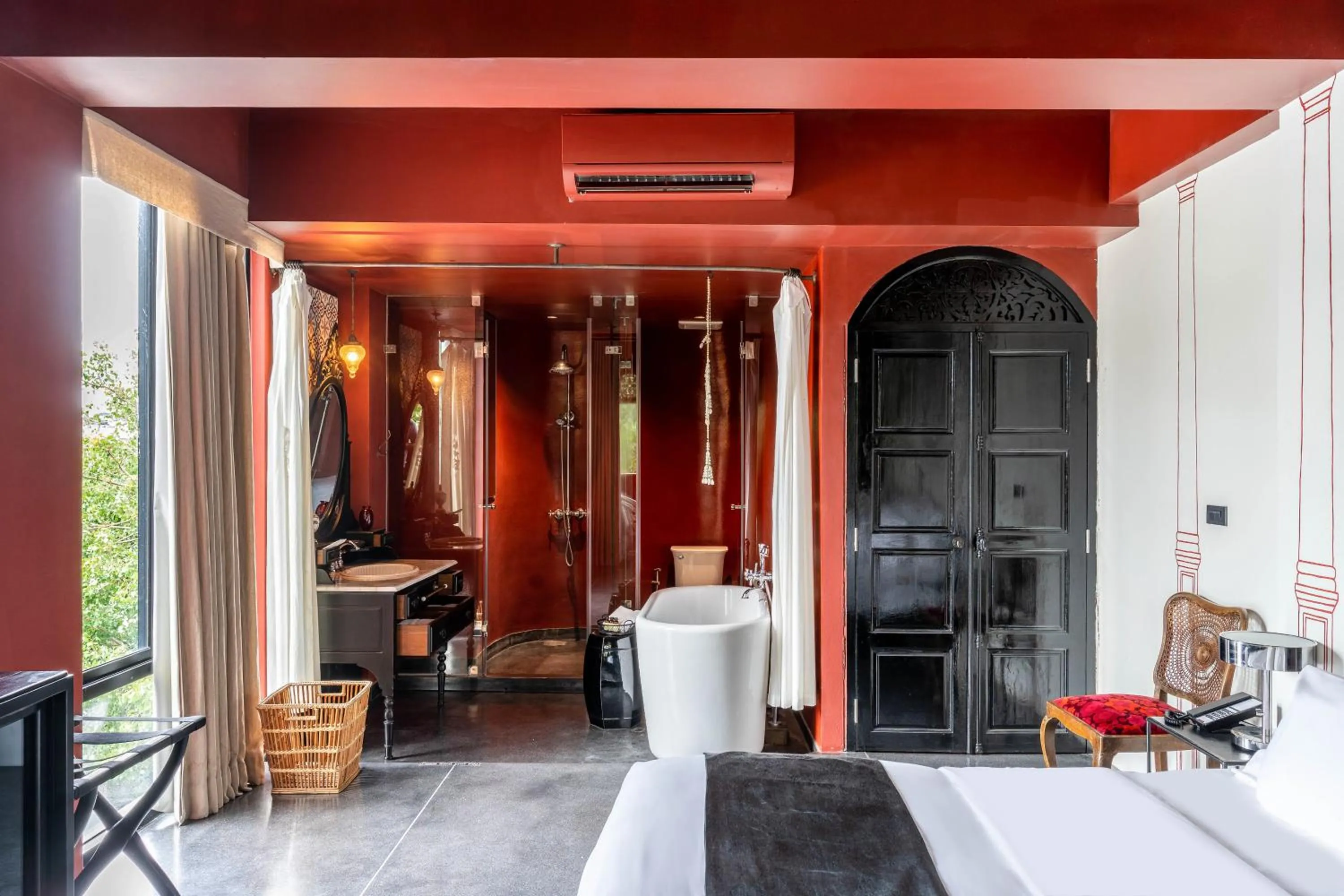 Photo of the whole room in Amdaeng Bangkok Riverside Hotel