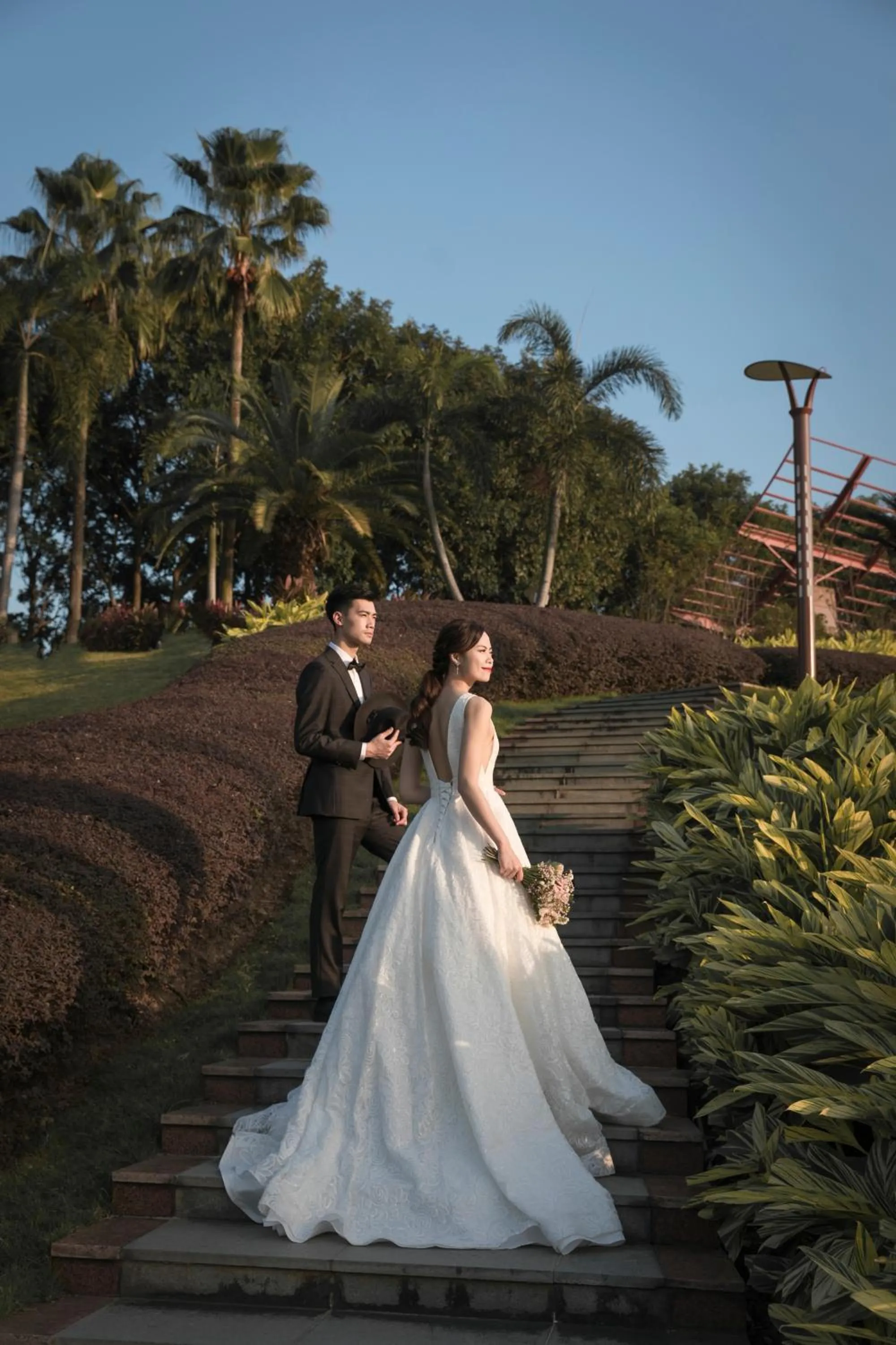Nearby landmark, Guests in The Thousand Lantern Lake Hotel