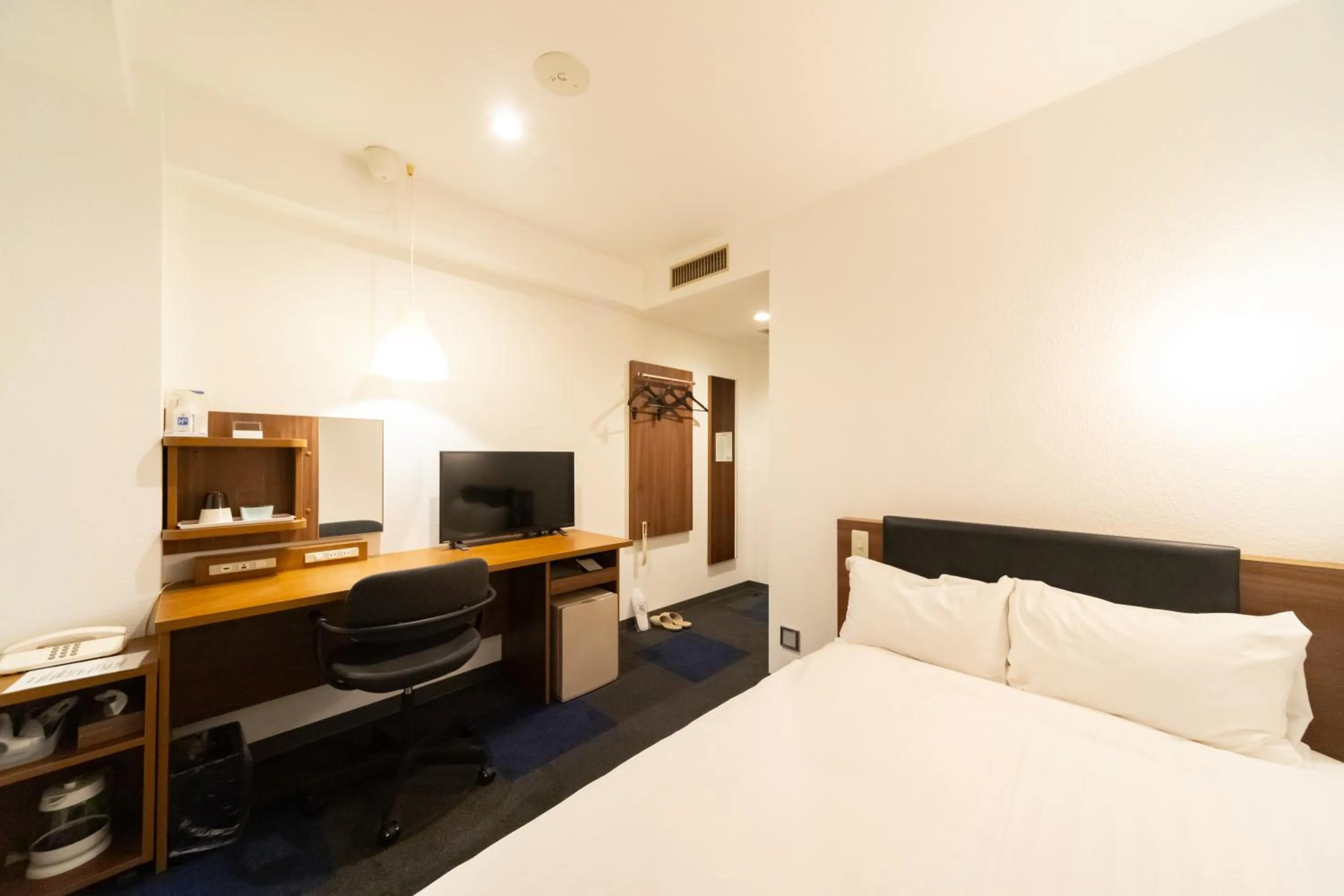 Photo of the whole room, Bed in Business Hotel Ueno