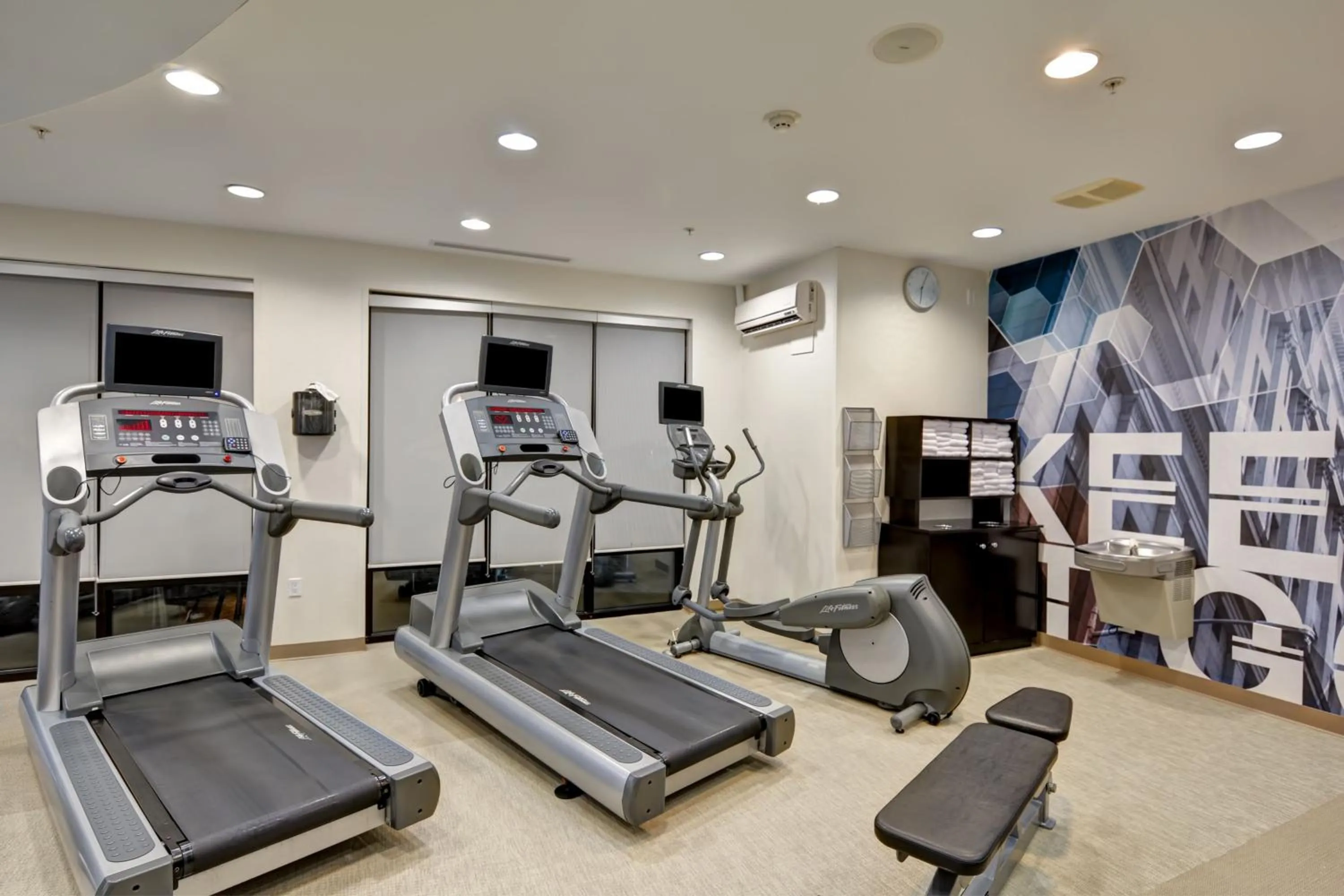 Fitness centre/facilities in SpringHill Suites Cincinnati Airport South
