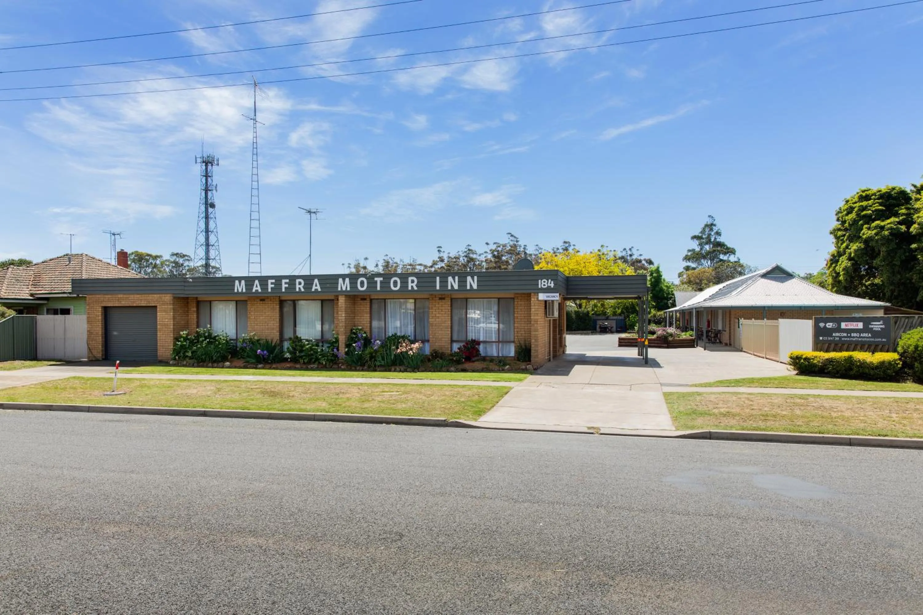 Facade/entrance in Maffra Motor Inn