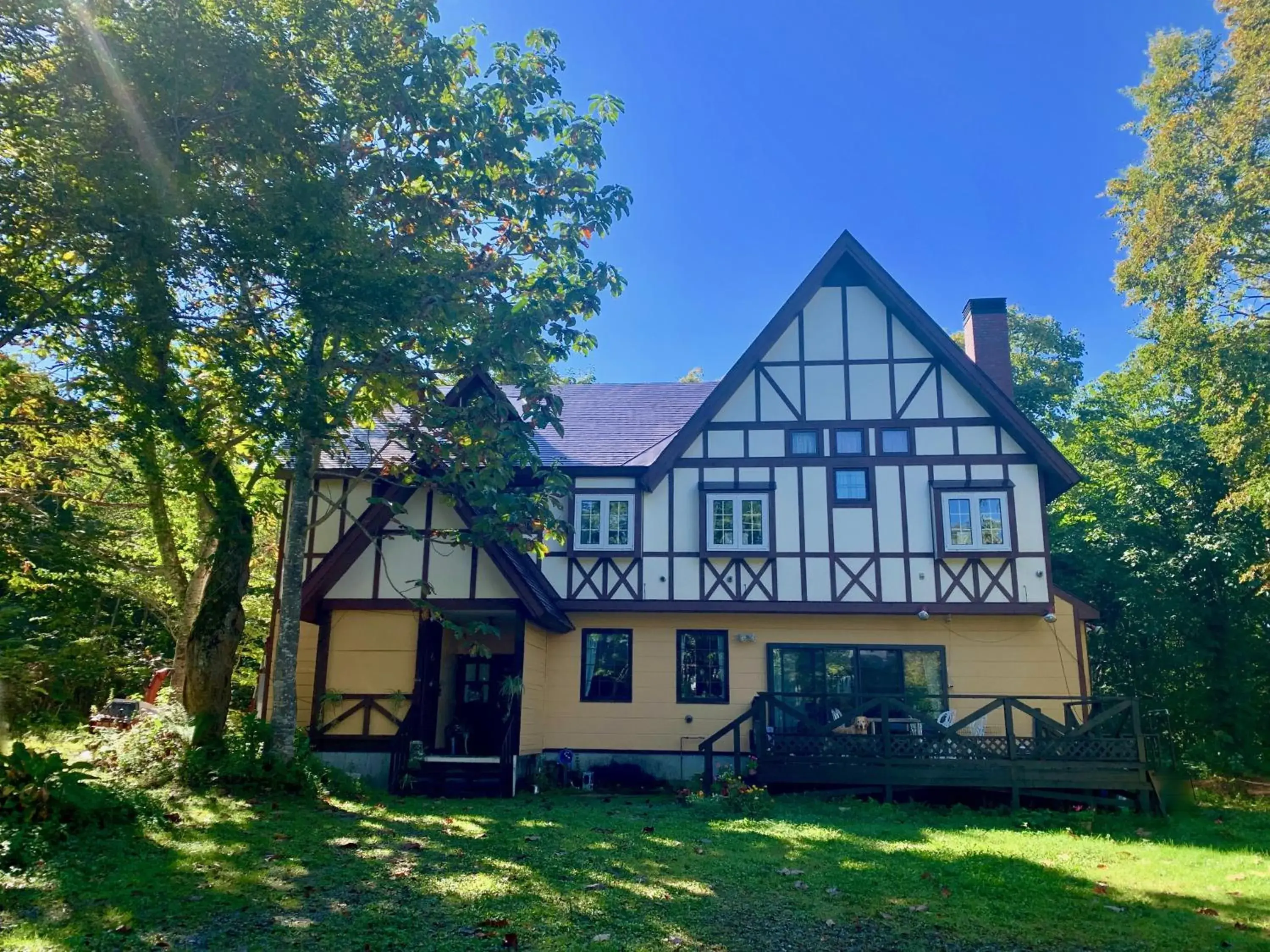 Pension Rapport in Tambara Plateau Pension Rapport in Tambara Plateau