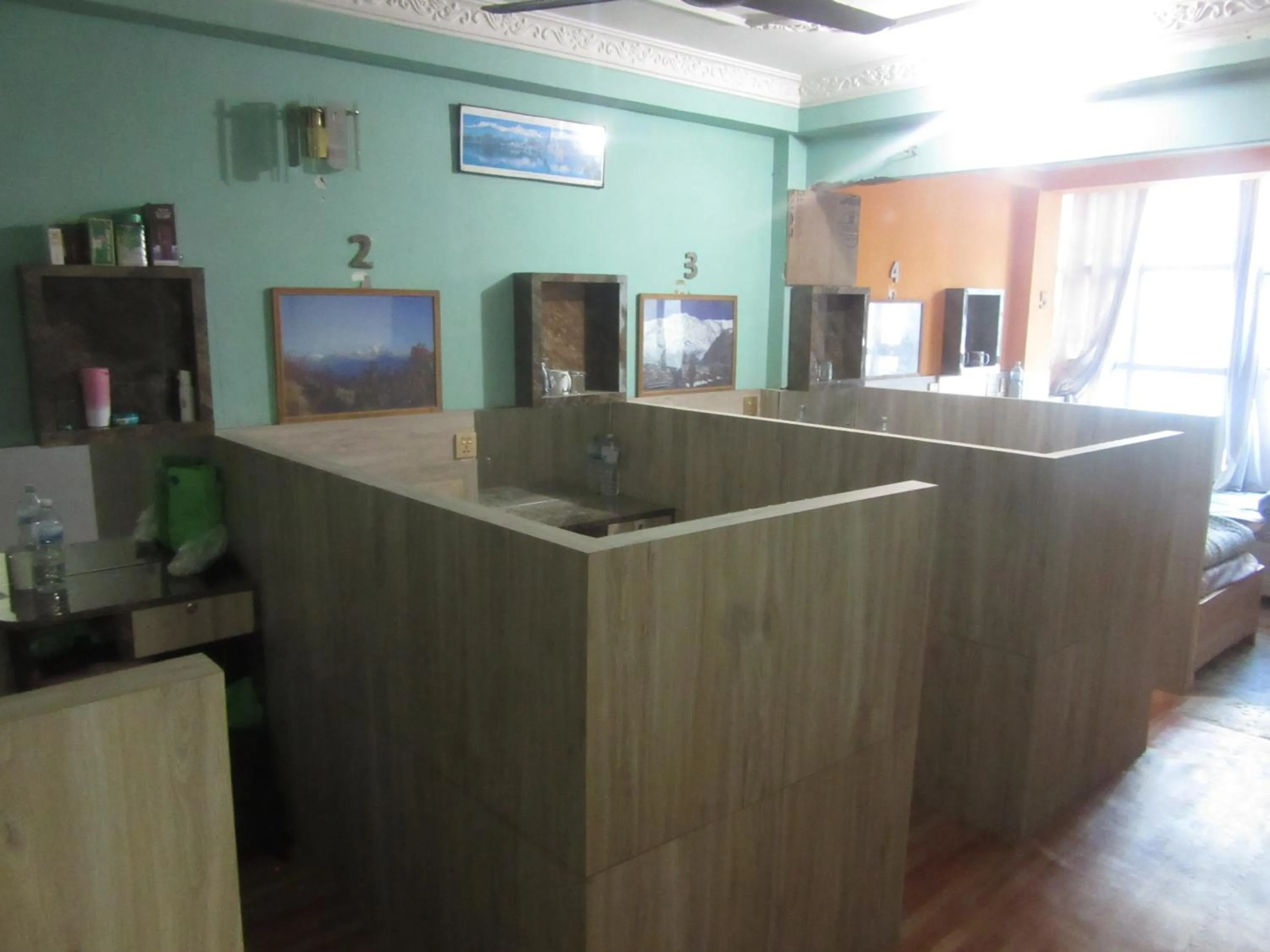 Sara's Backpackers Hotel