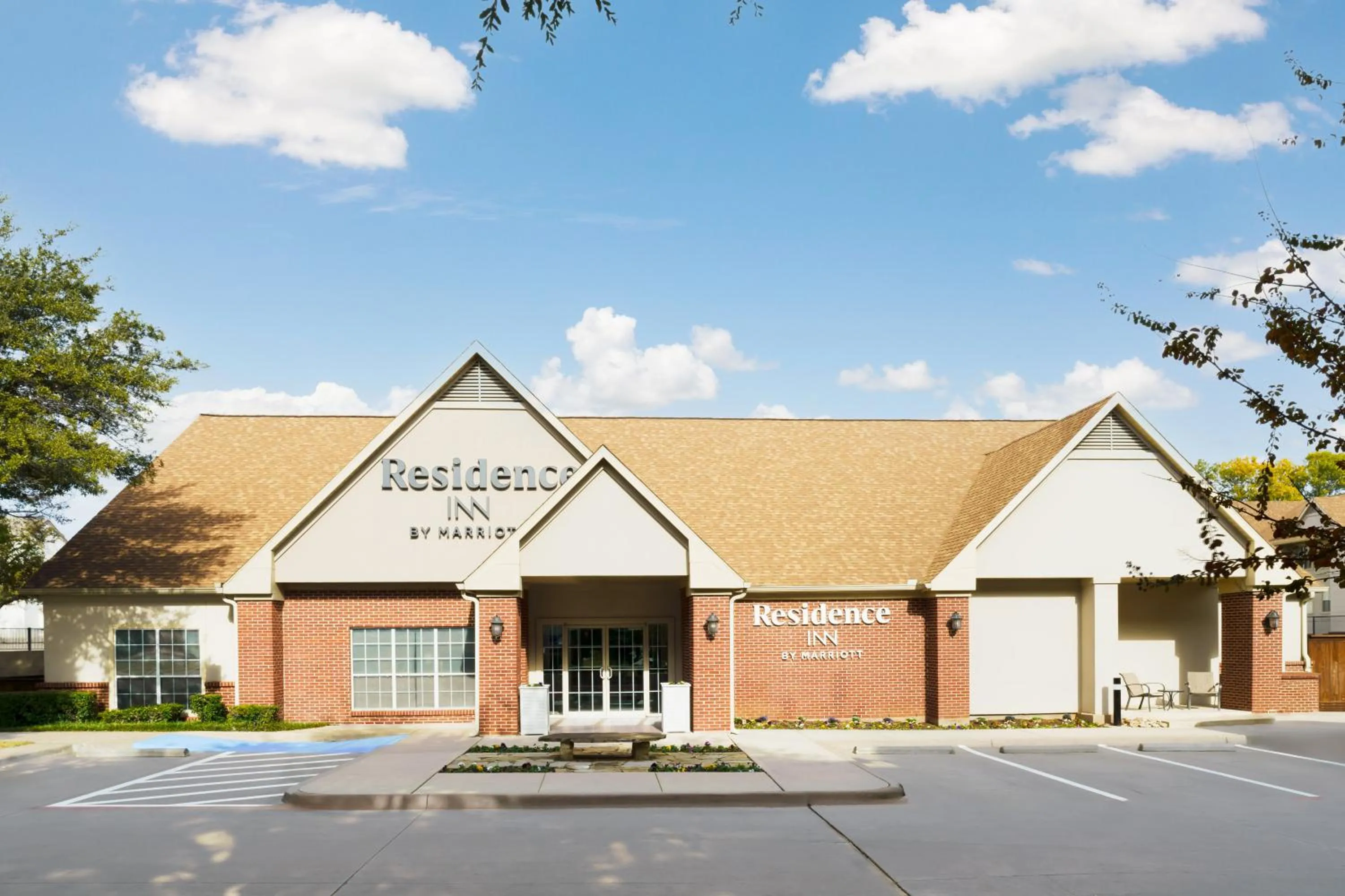 Property building in Residence Inn Arlington