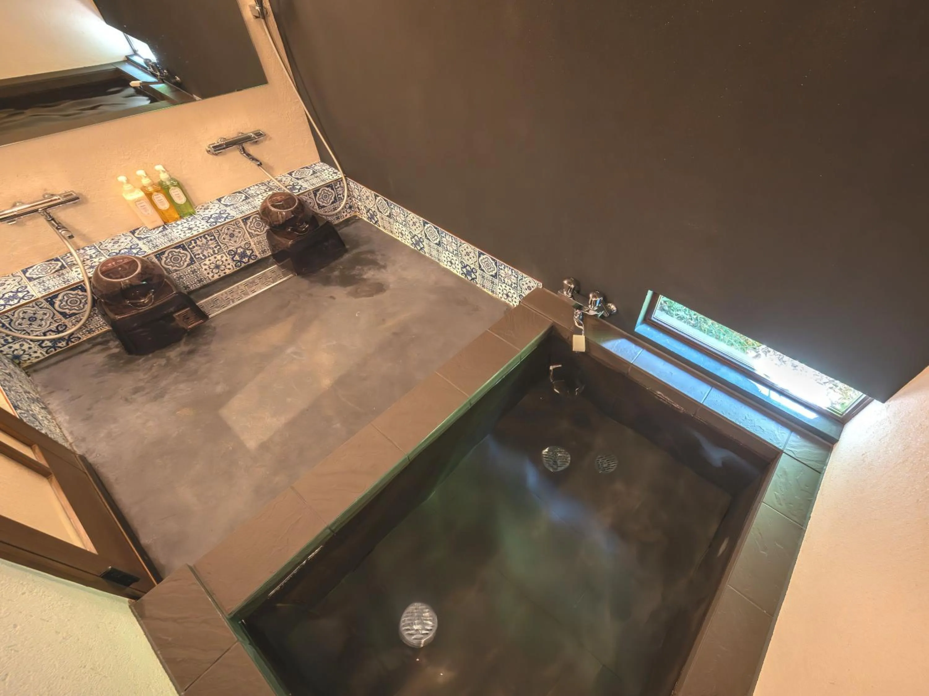 Public Bath in Machiya Hotel oyado baison