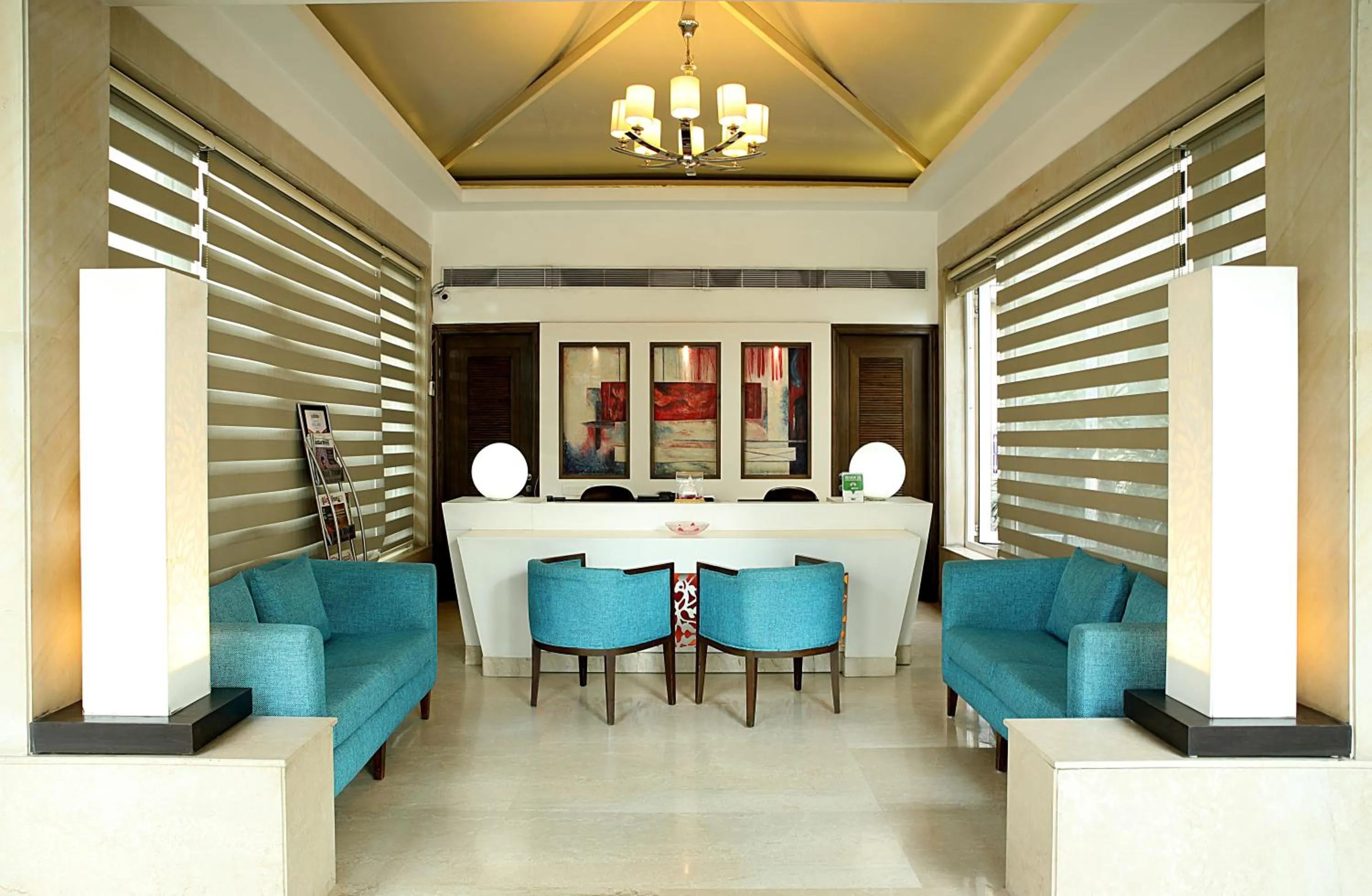 Lobby or reception in Inde Hotel Signature Tower