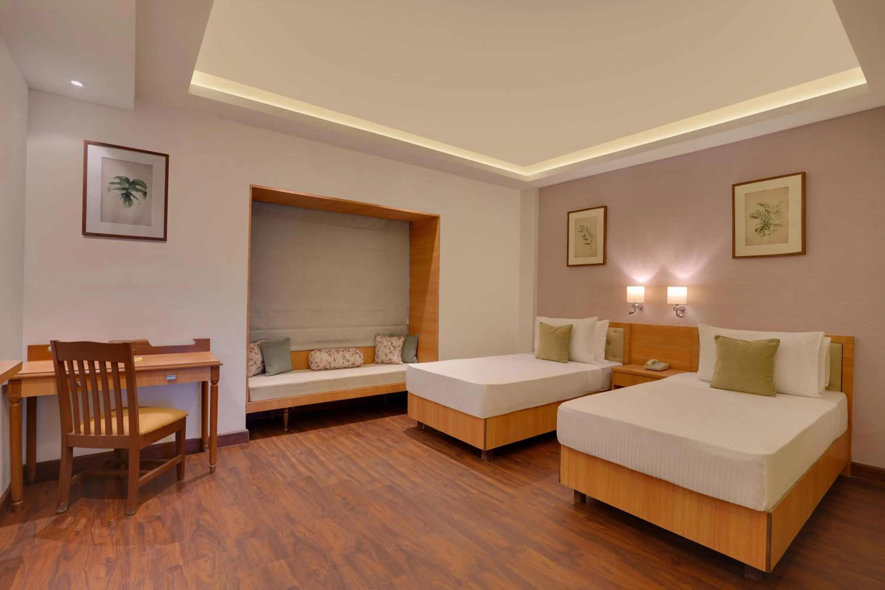 Bedroom, Bed in Lemon Tree Resort, Mussoorie