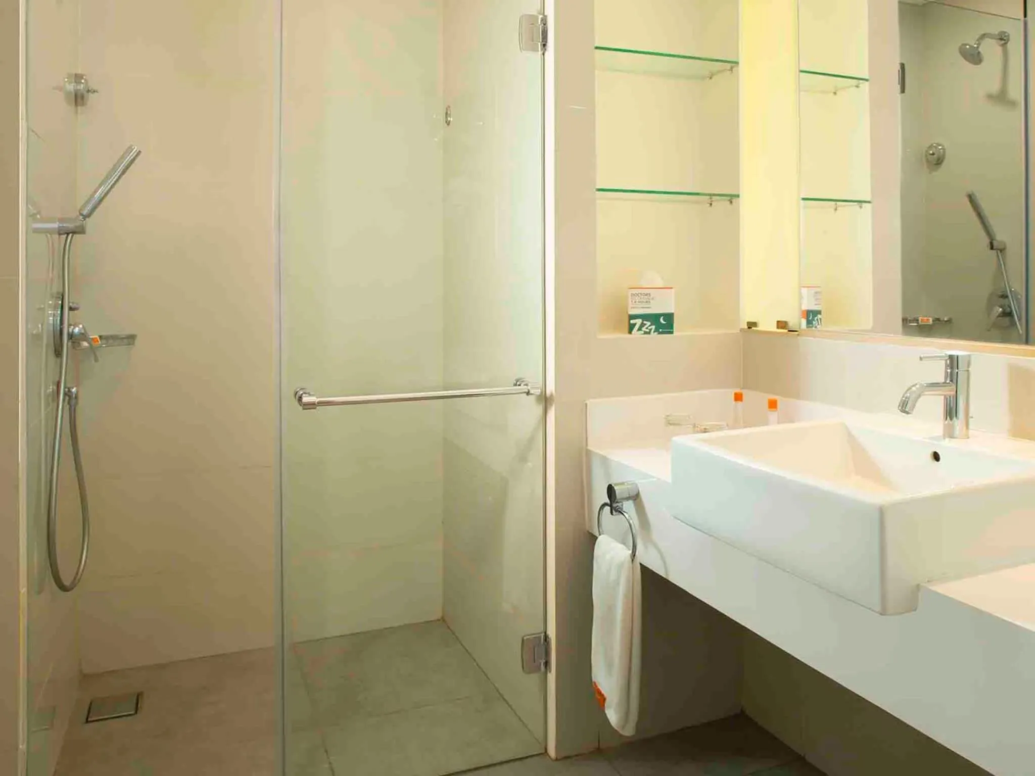 Bathroom in HARRIS Hotel Sentraland