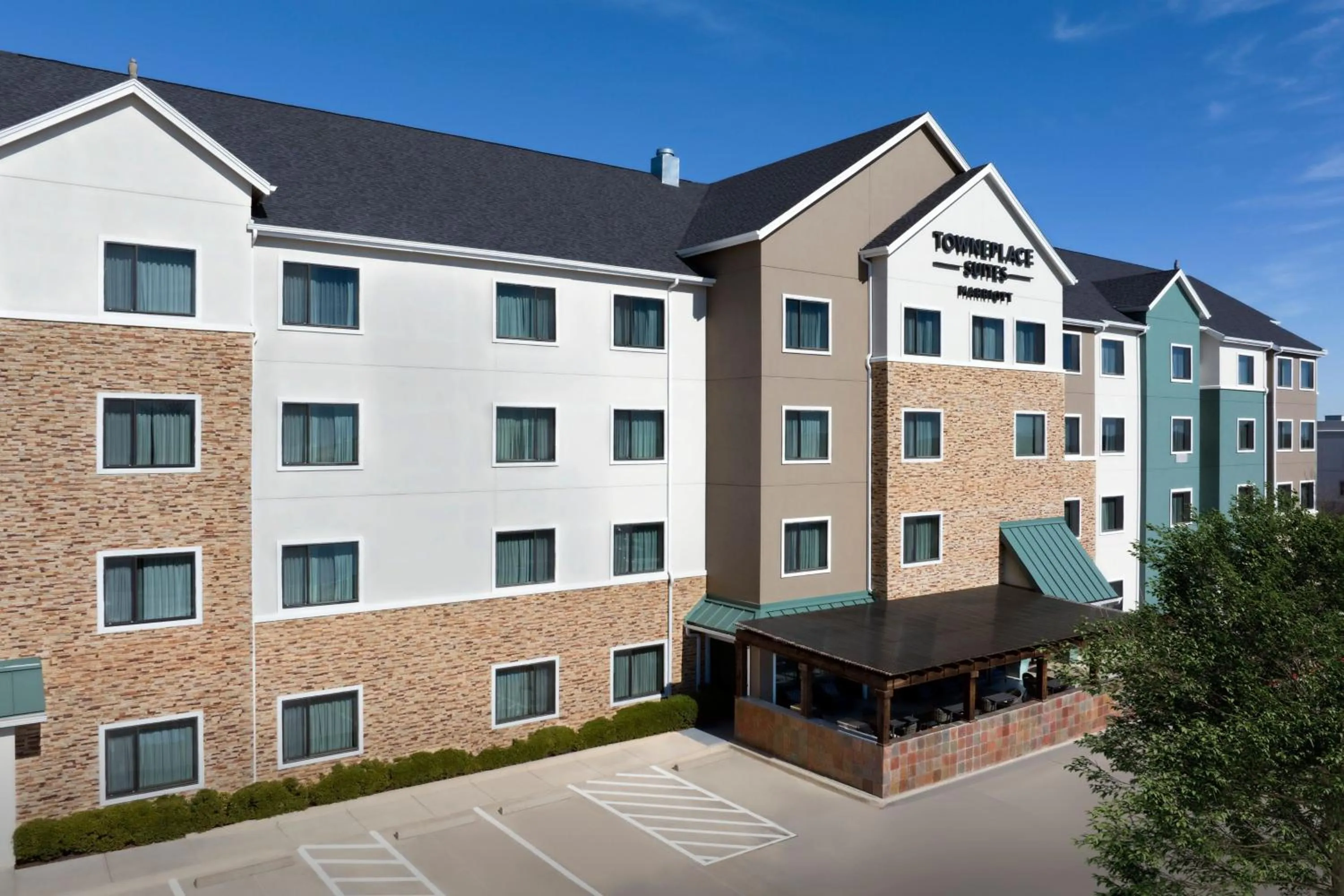 Property building in TownePlace Suites Dallas DeSoto