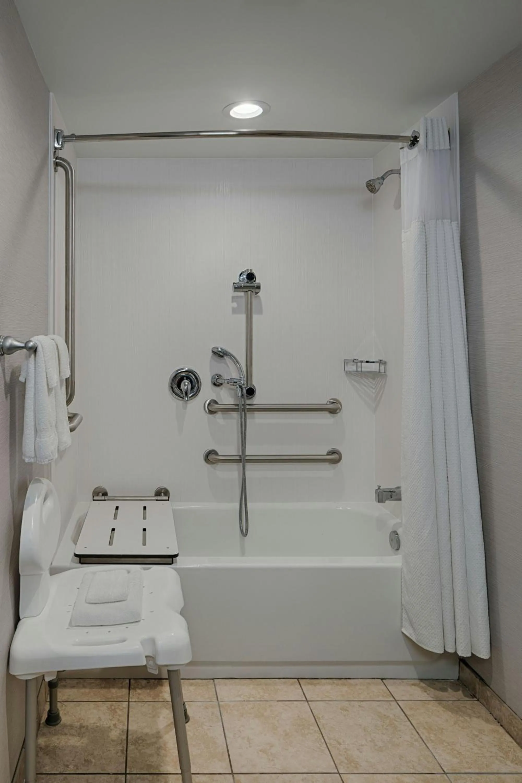 Bathroom in Courtyard by Marriott Springfield Downtown