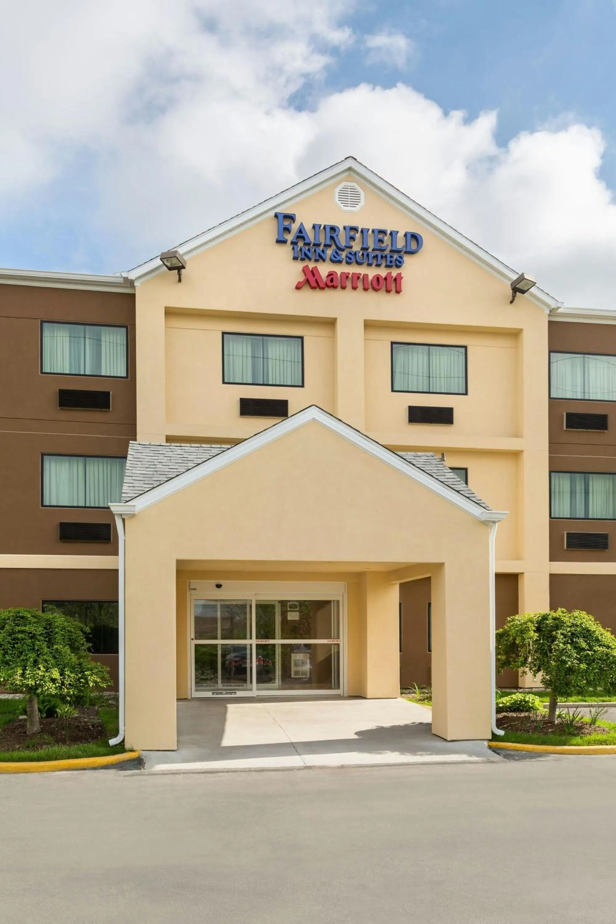 Property building in Fairfield Inn & Suites Springfield