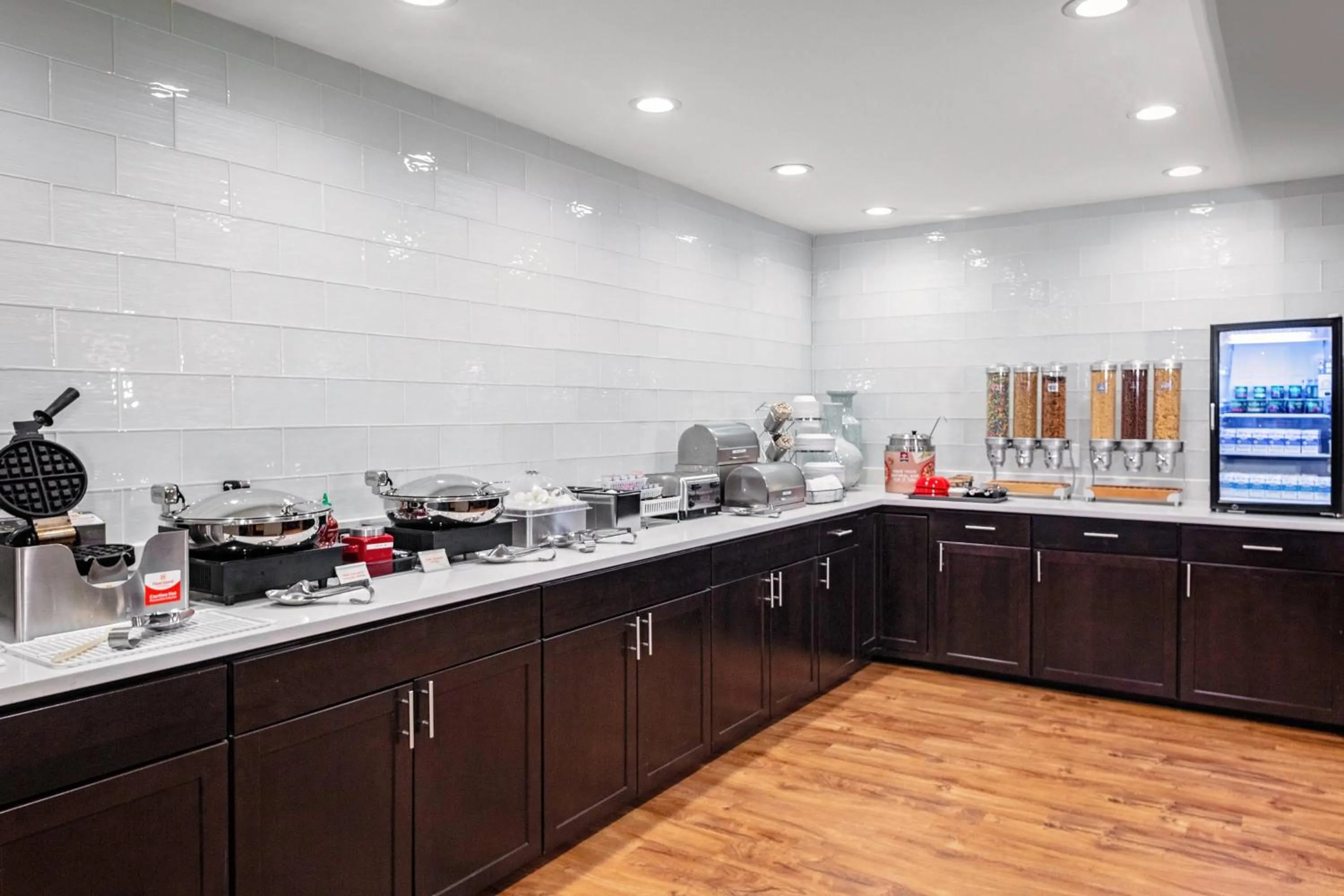 Breakfast in TownePlace Suites by Marriott Dallas Plano/Legacy