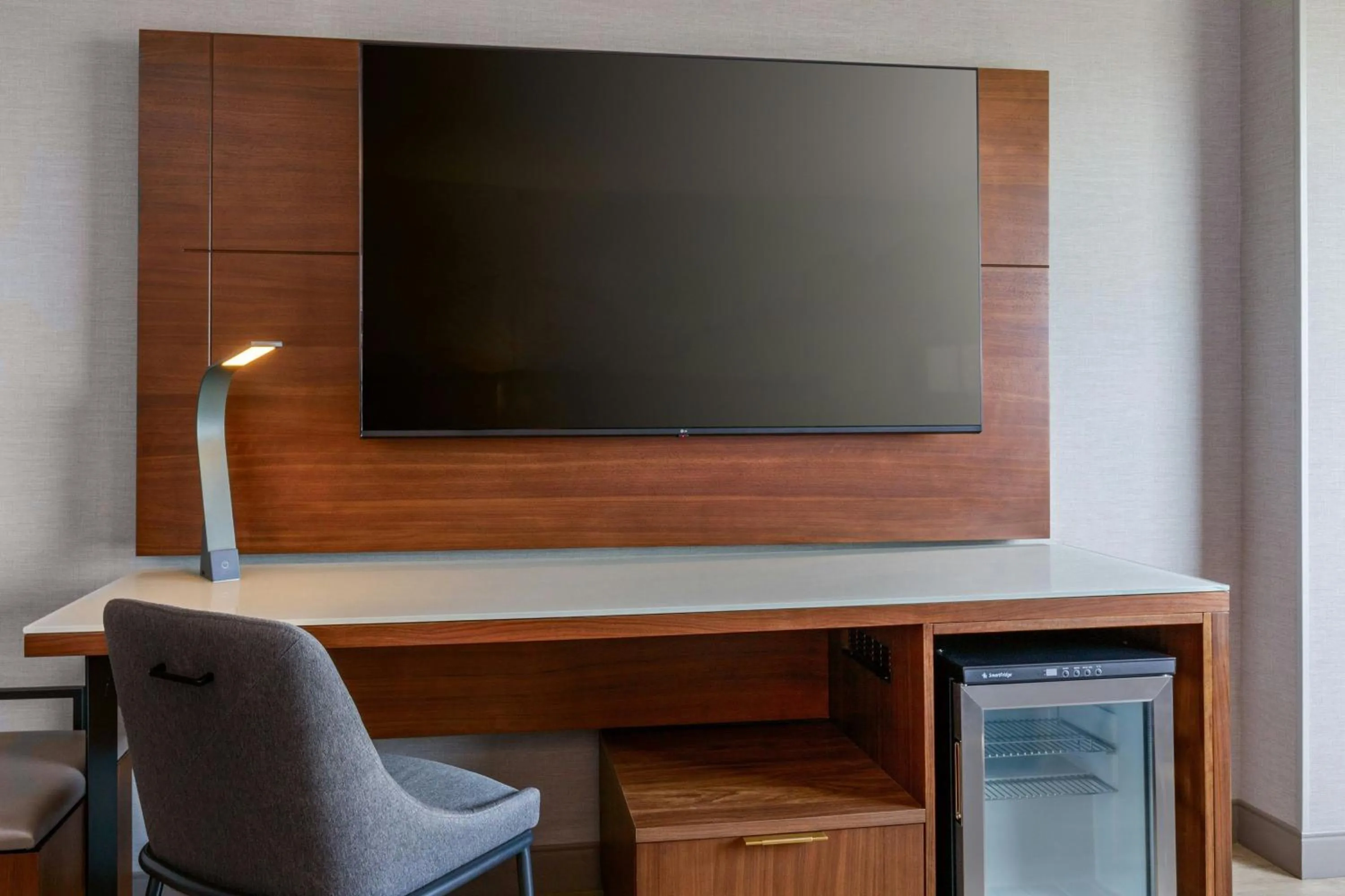 Photo of the whole room in Denver Airport Marriott at Gateway Park
