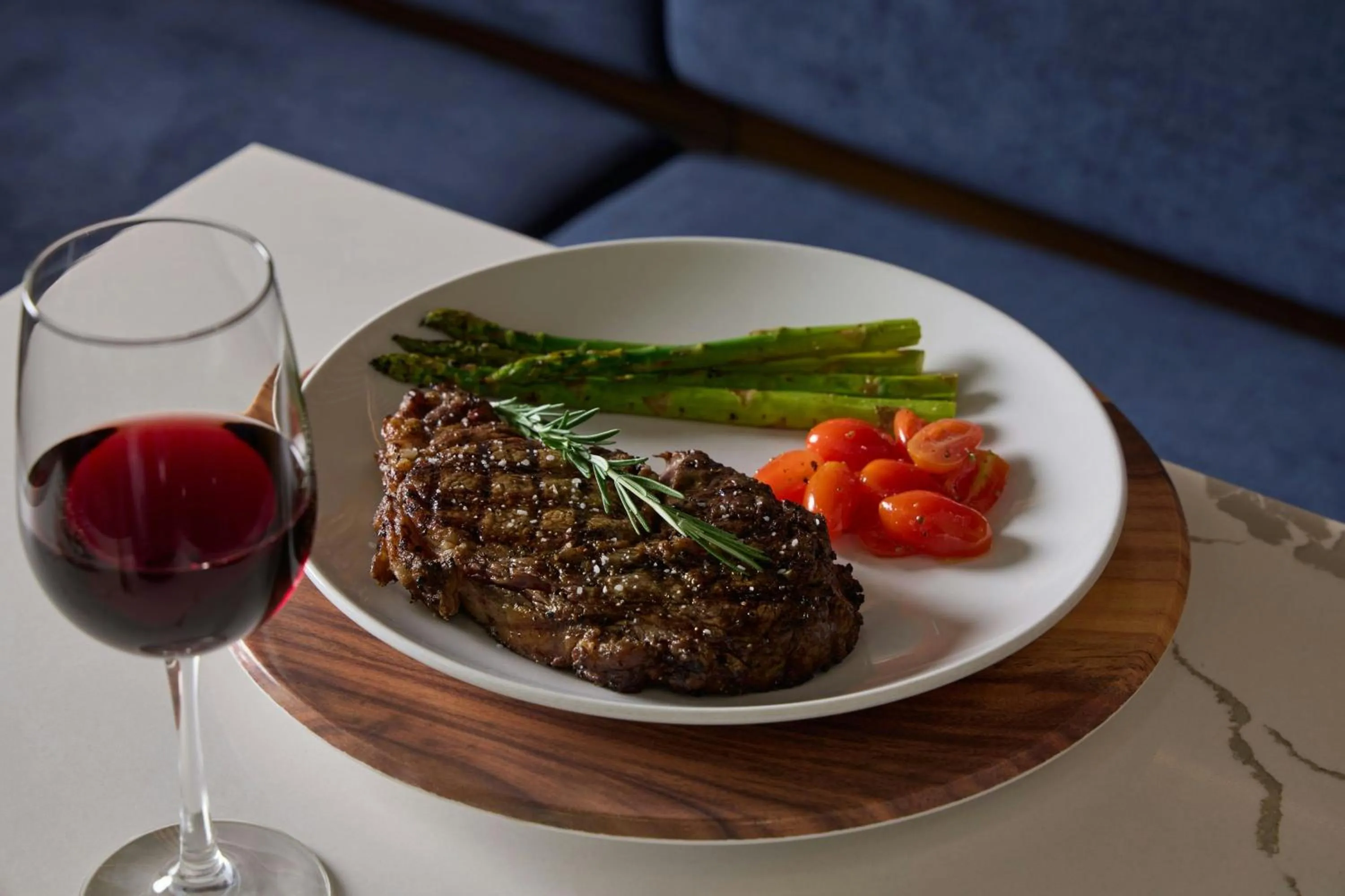 Restaurant/places to eat in Denver Airport Marriott at Gateway Park