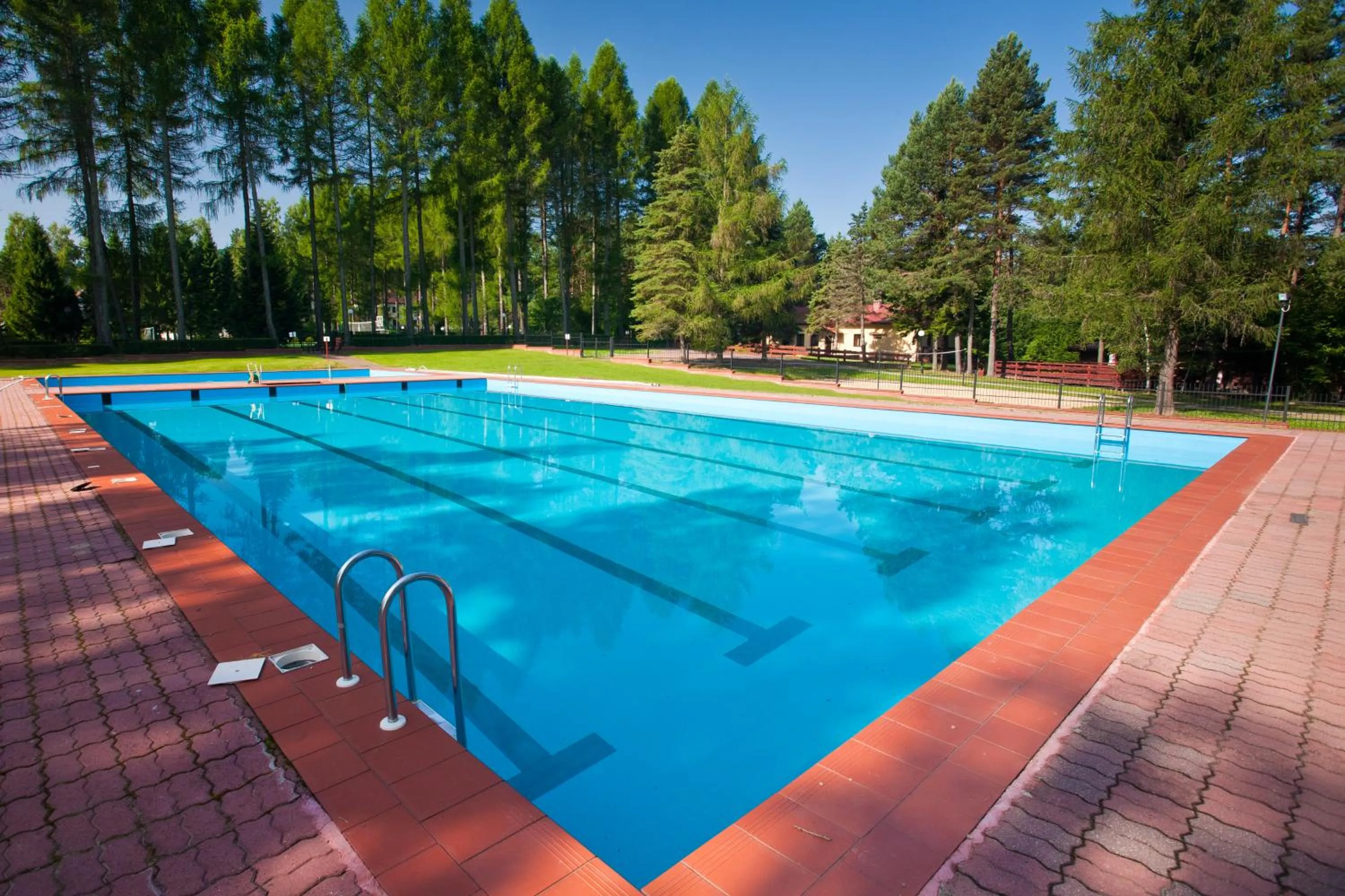 Swimming pool in Hotel Perła Bieszczadów Geovita