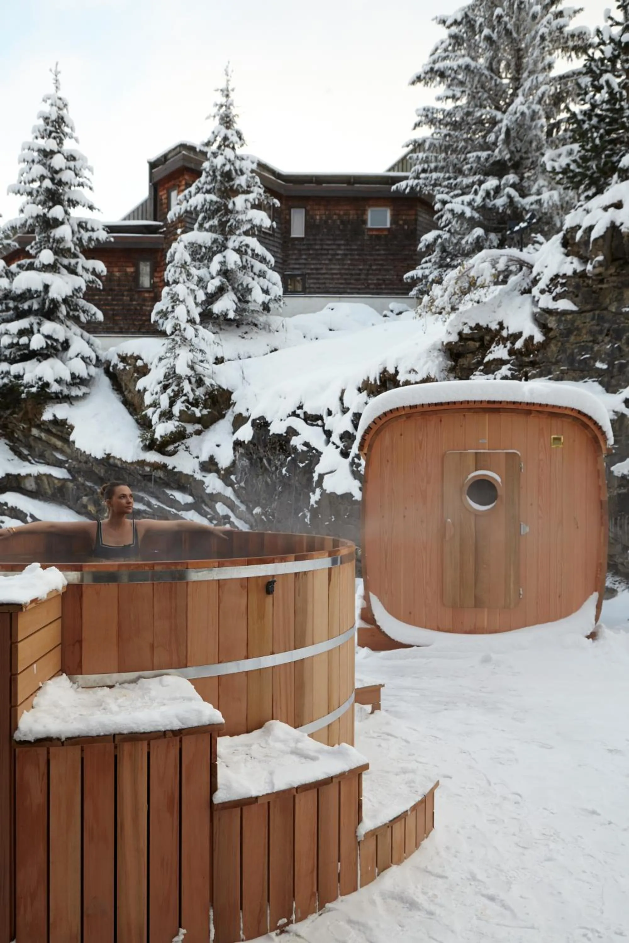 Hot Tub in Hôtel des Dromonts by SOWELL COLLECTION
