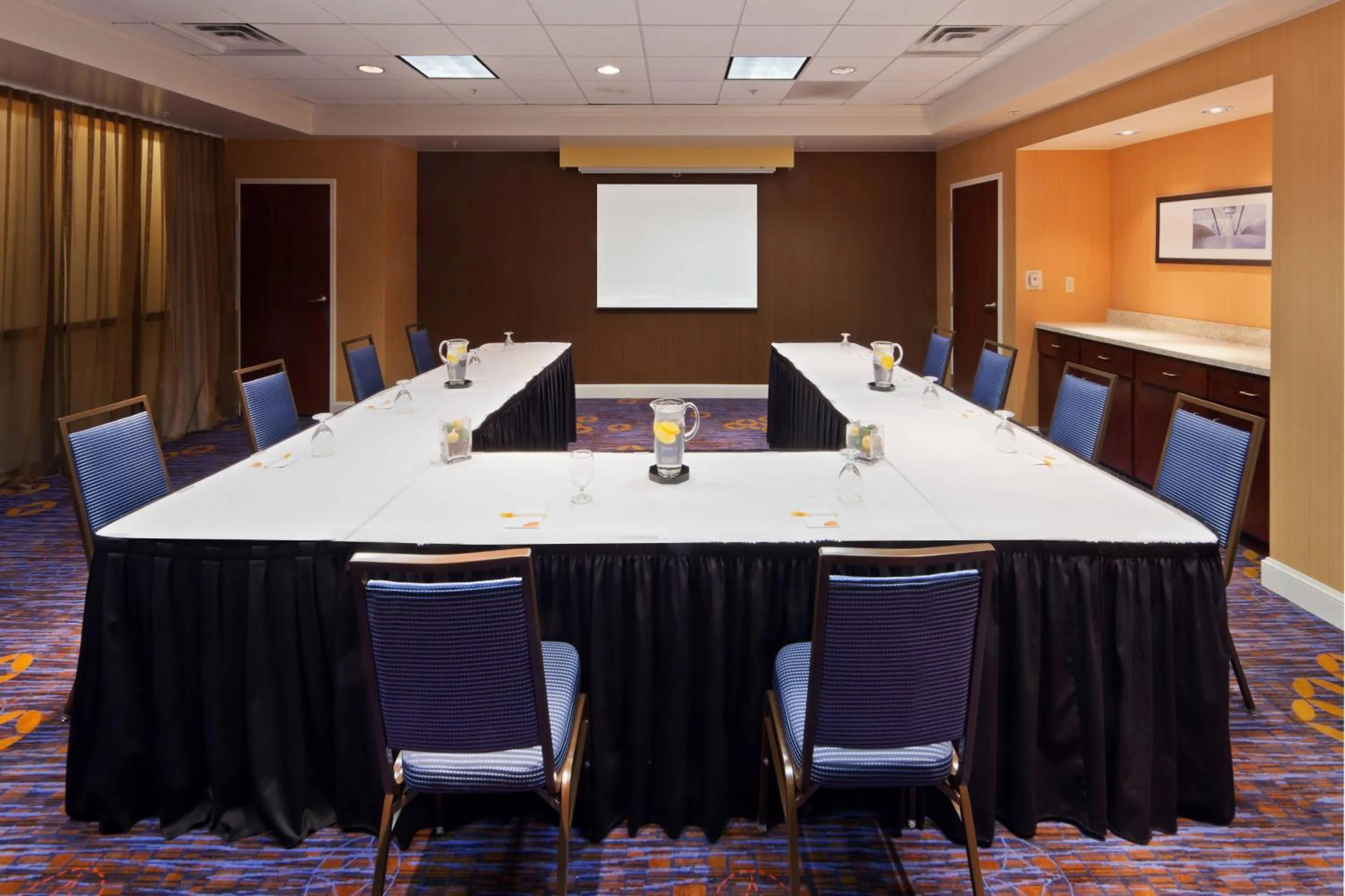 Meeting/conference room in Courtyard Boulder Longmont