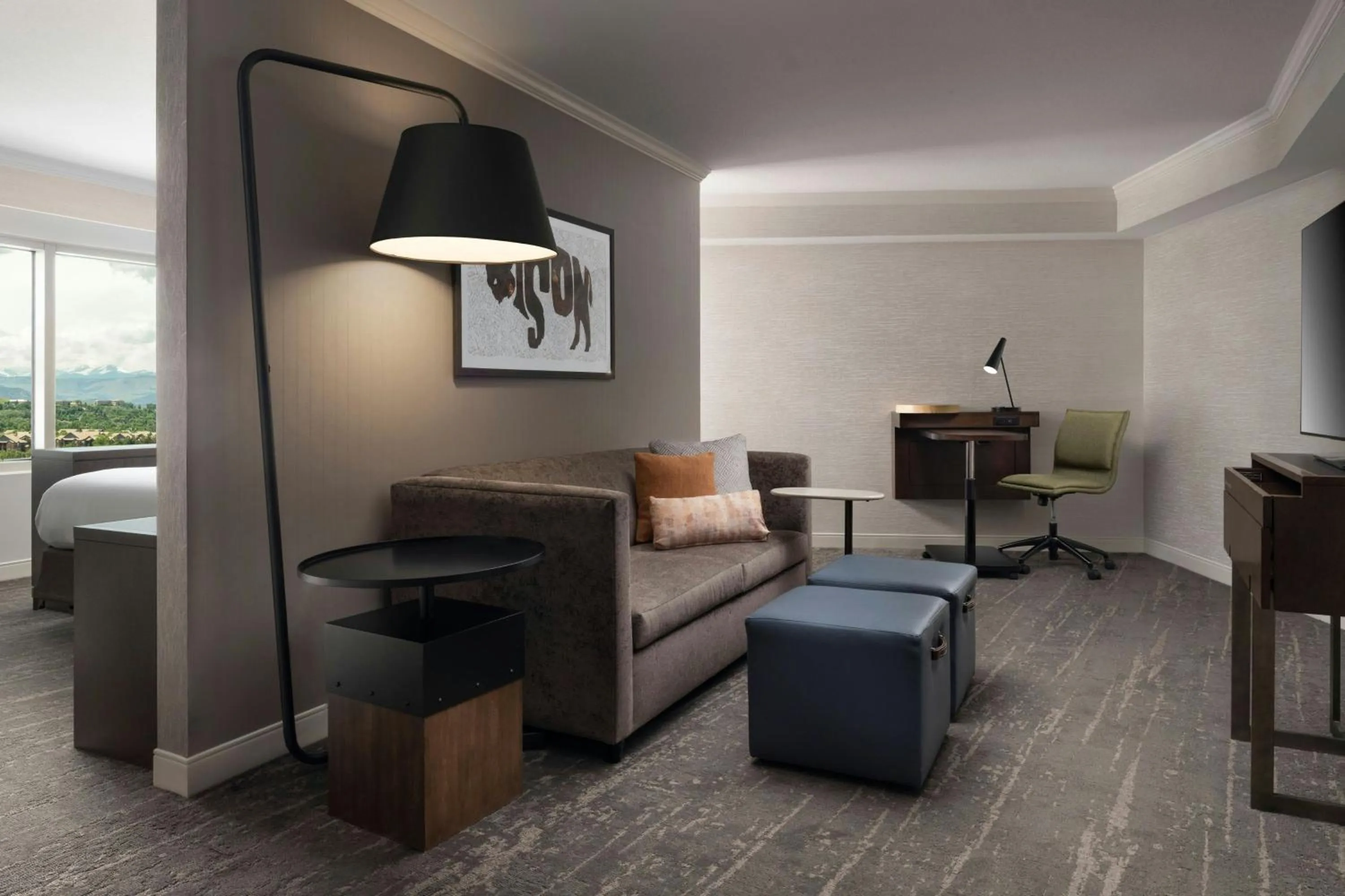 Photo of the whole room, Bed in Renaissance Boulder Flatiron Hotel