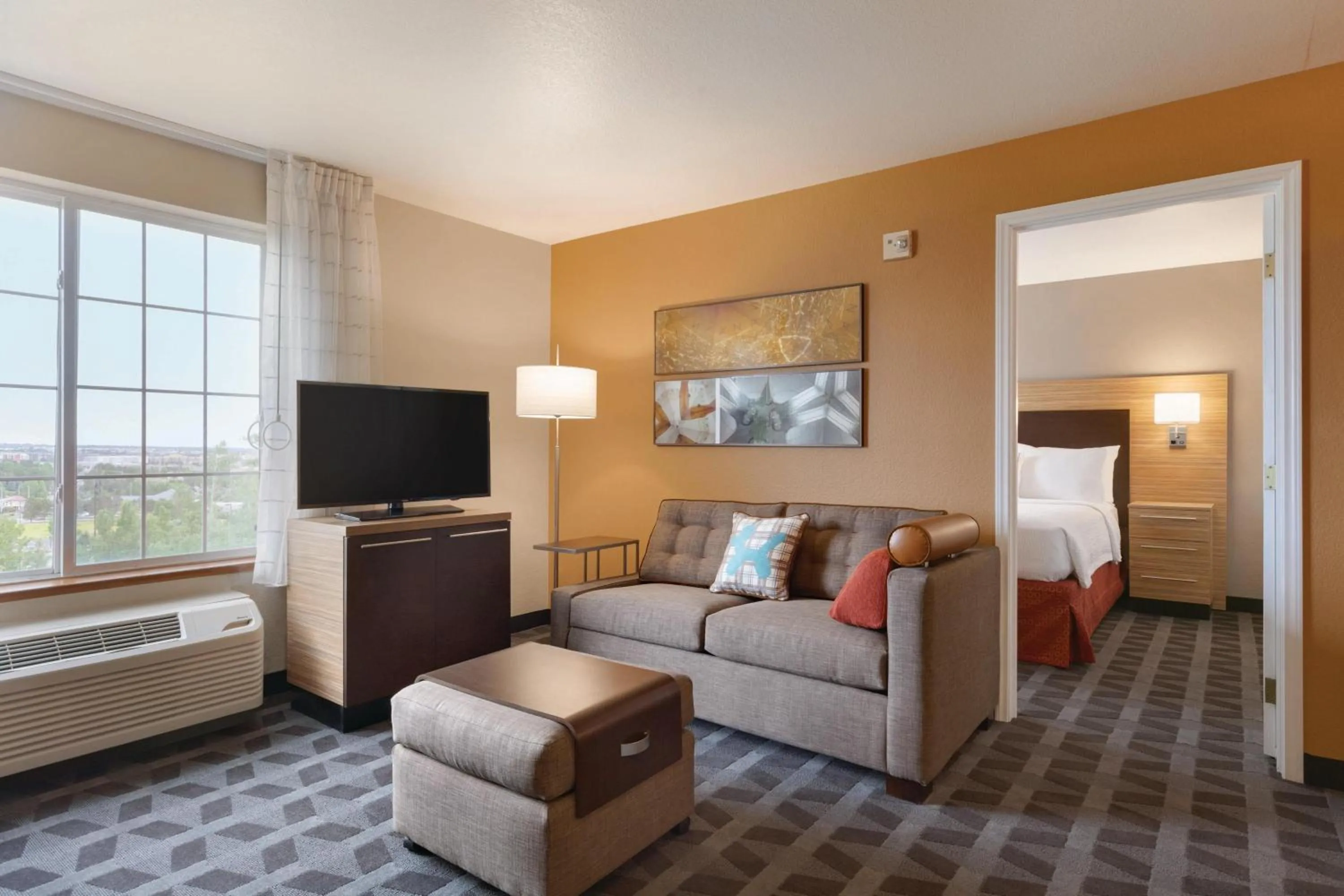 Bedroom, Bed in TownePlace Suites by Marriott Boulder Broomfield/Interlocken