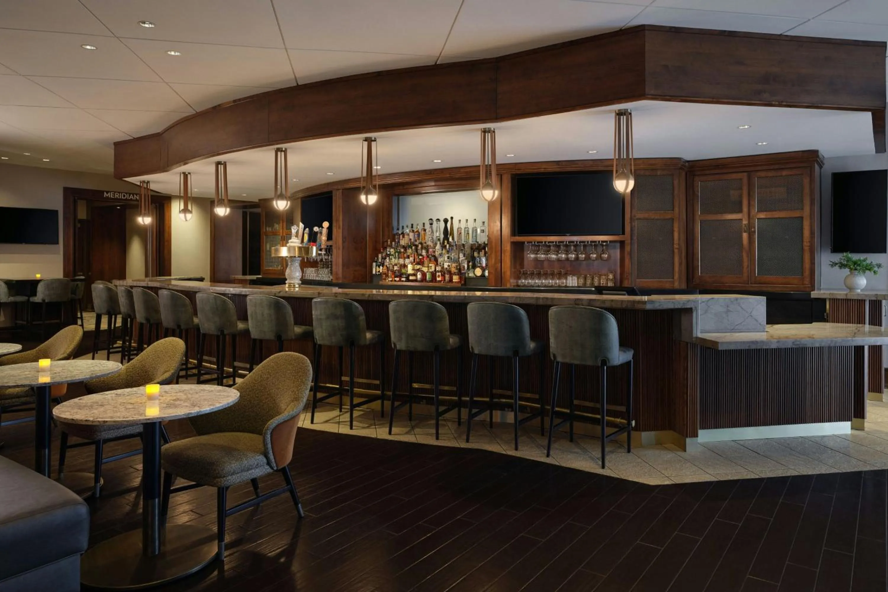 Lounge or bar in Denver Marriott South at Park Meadows