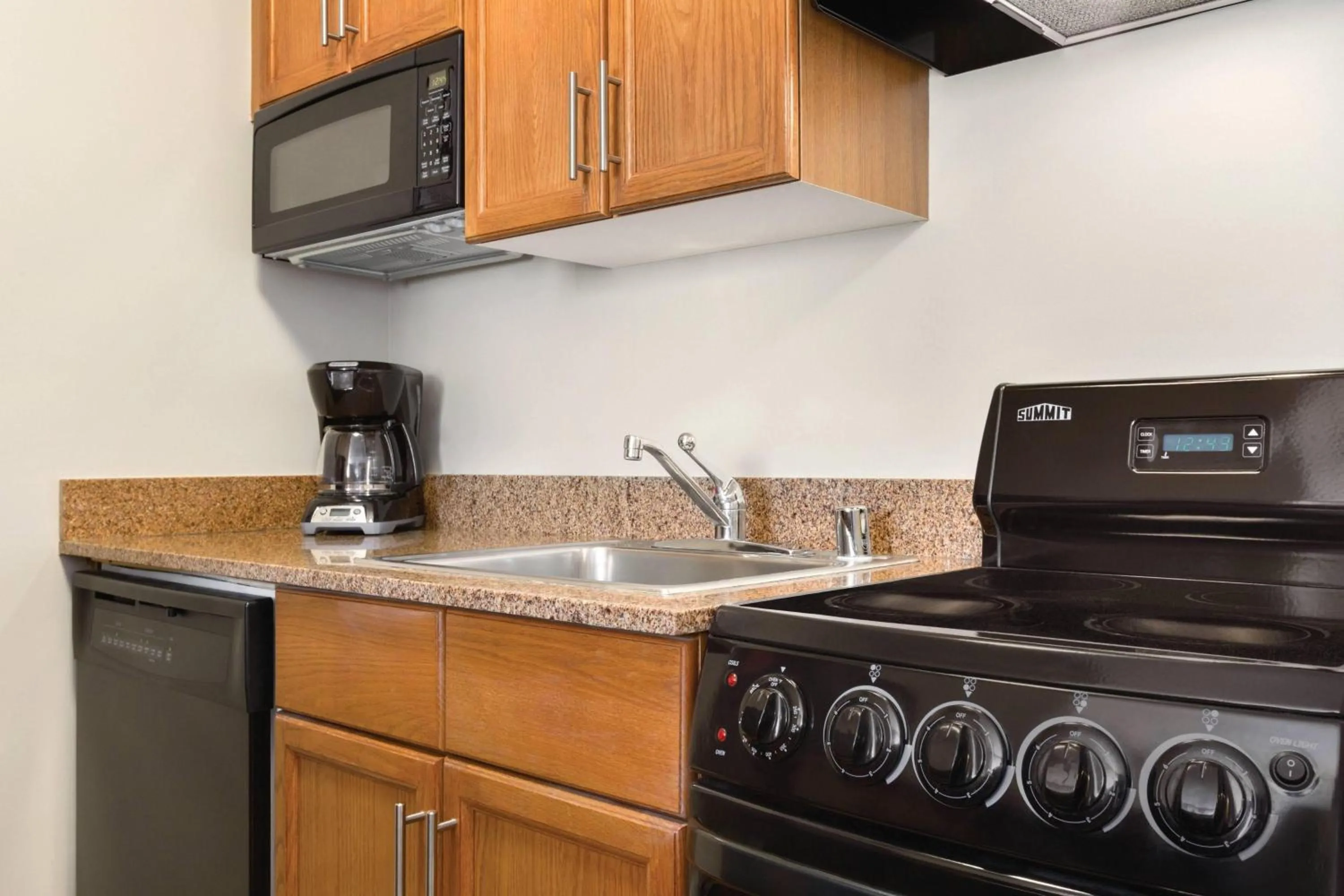 Kitchen or kitchenette in TownePlace Suites by Marriott Denver West Federal Center