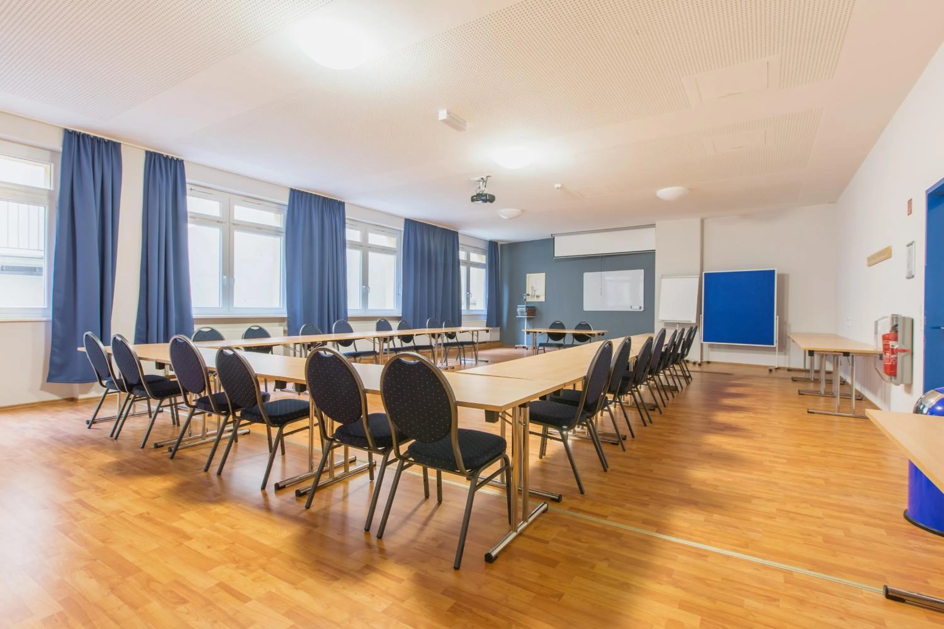 Meeting/conference room in a&o Dortmund Hauptbahnhof