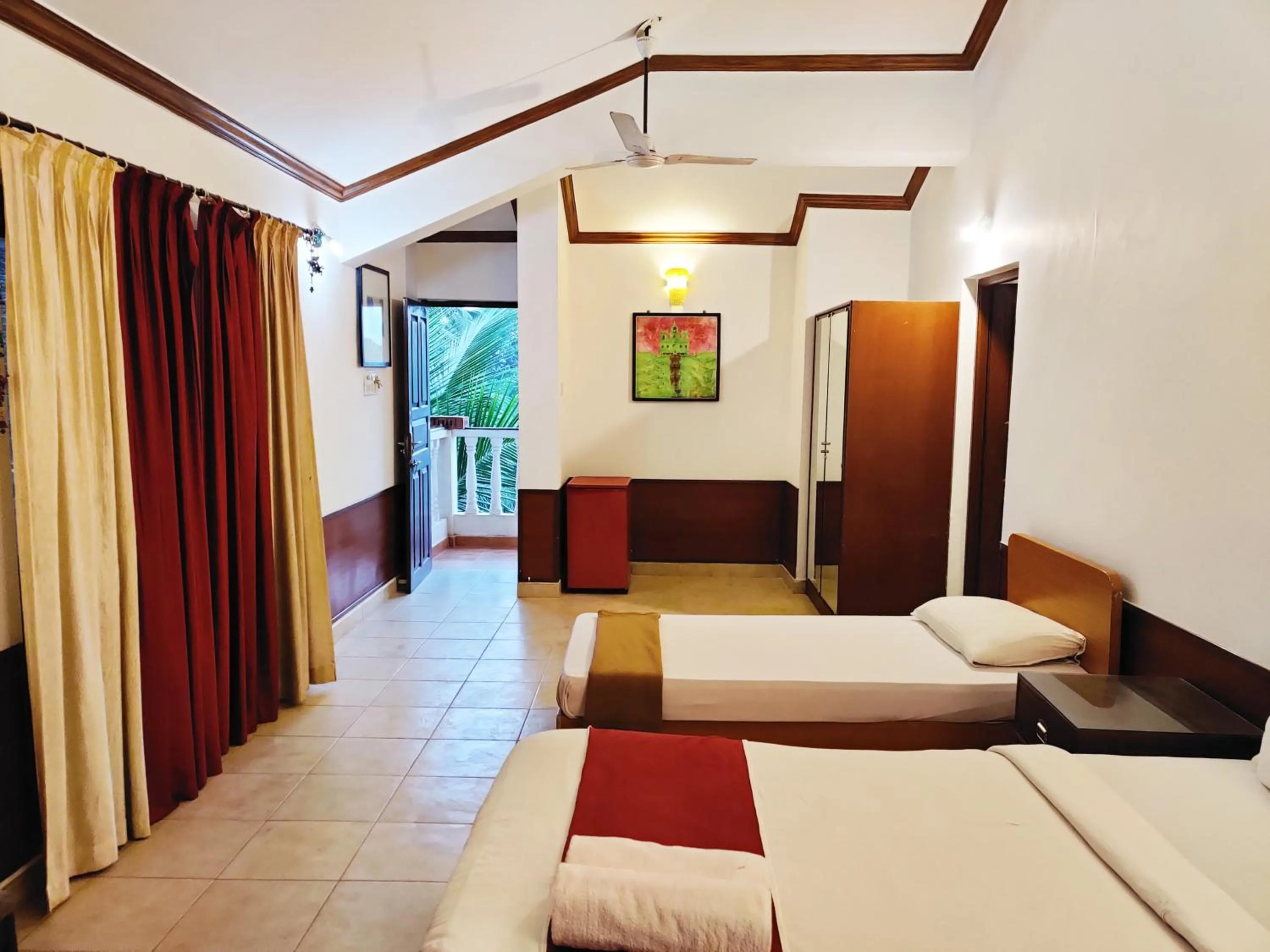 Bed in The Camelot Beach Resort - Baga