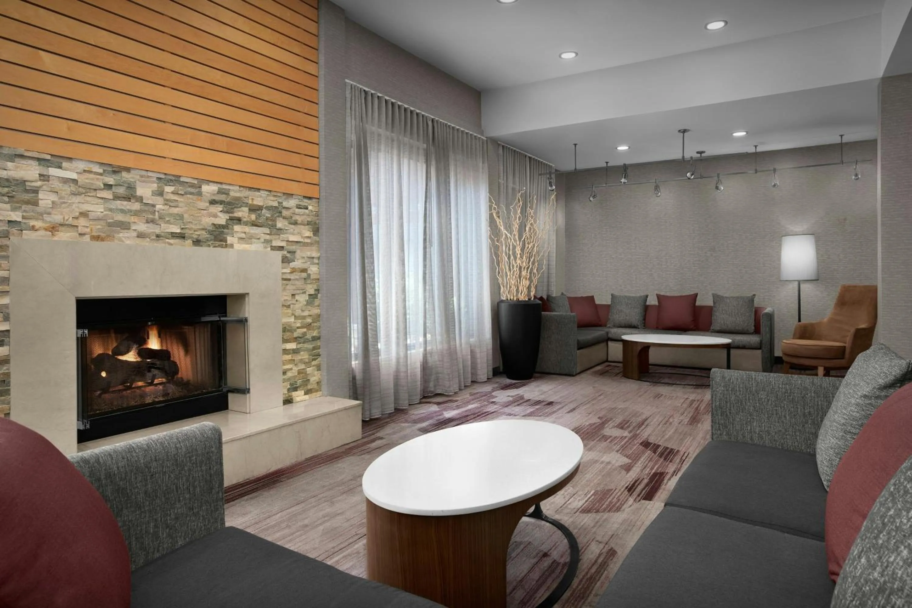 Lobby or reception in Courtyard by Marriott Dallas DFW Airport North/Irving