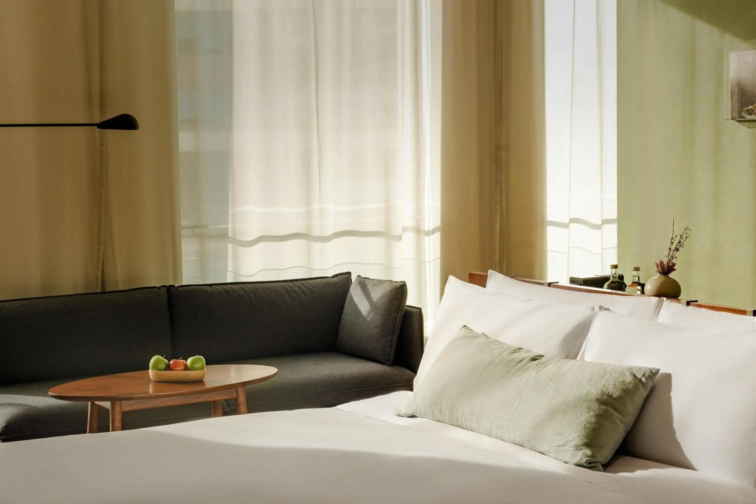 Bed in The Sukhothai Shanghai