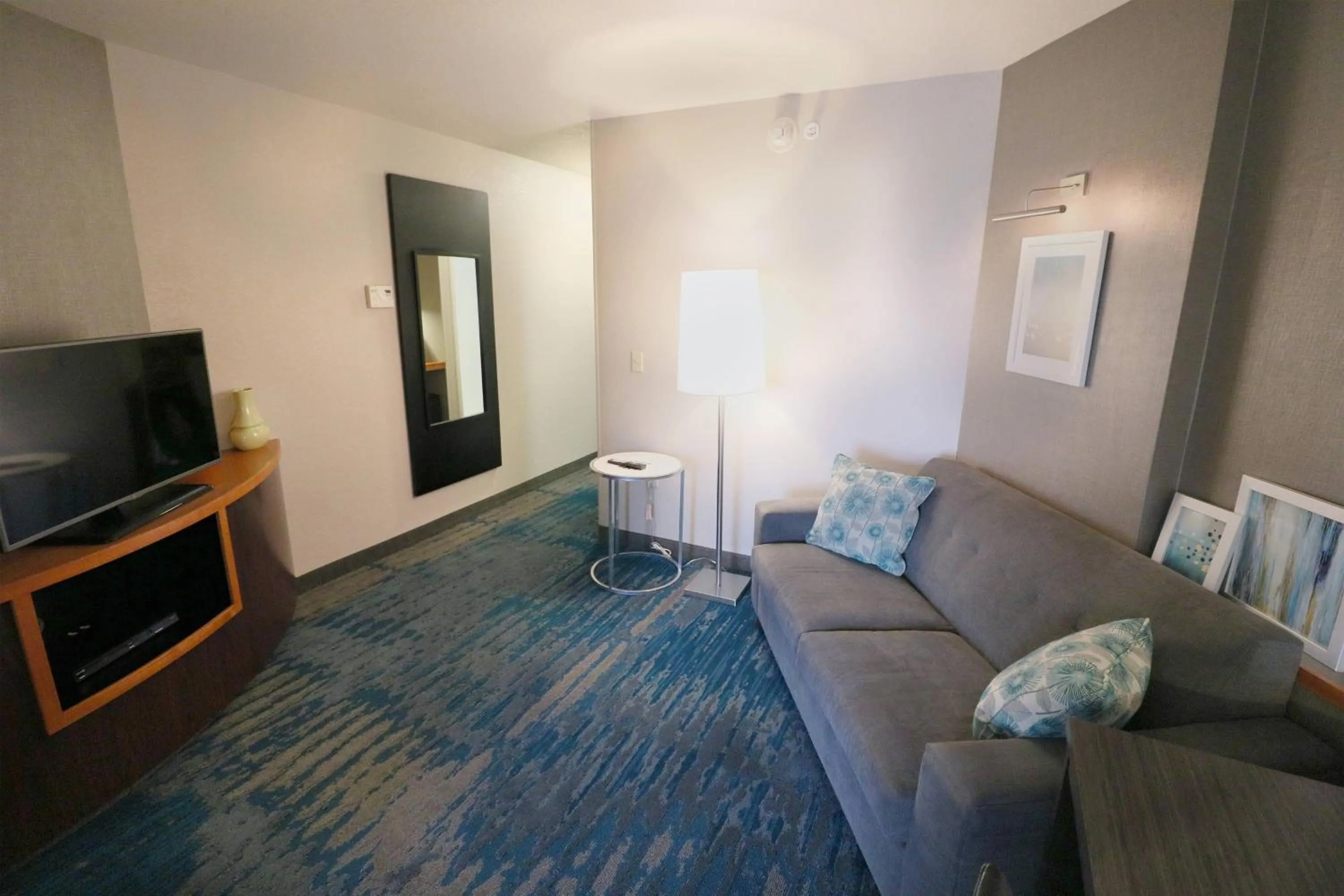 Living room in Fairfield Inn & Suites Des Moines Airport