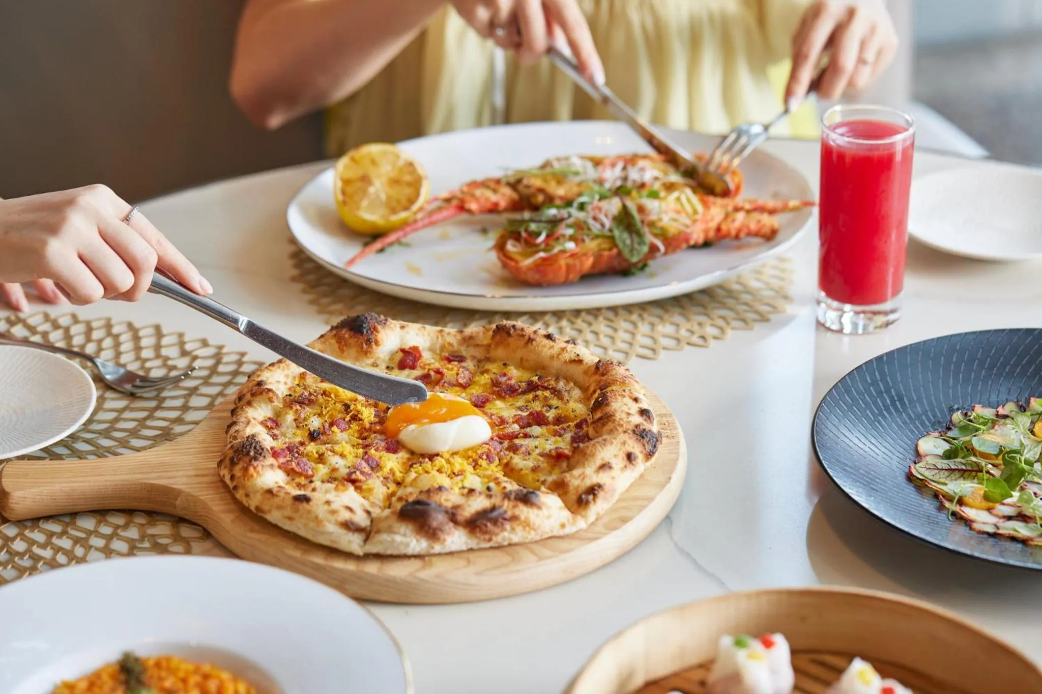 Restaurant/places to eat in InterContinental Hanoi Landmark72 by IHG