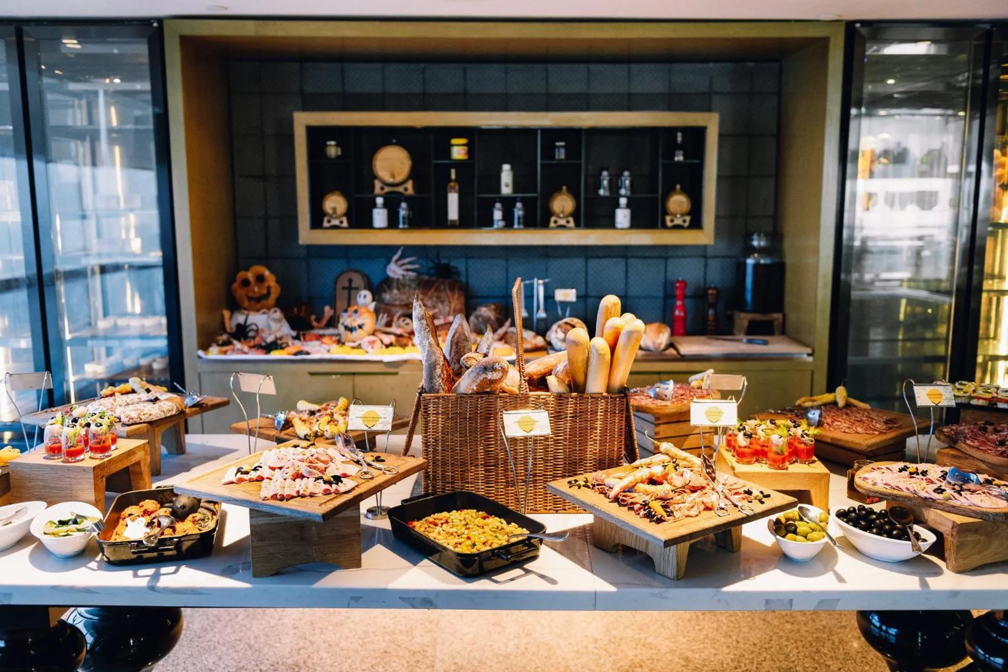 Breakfast in InterContinental Hanoi Landmark72 by IHG