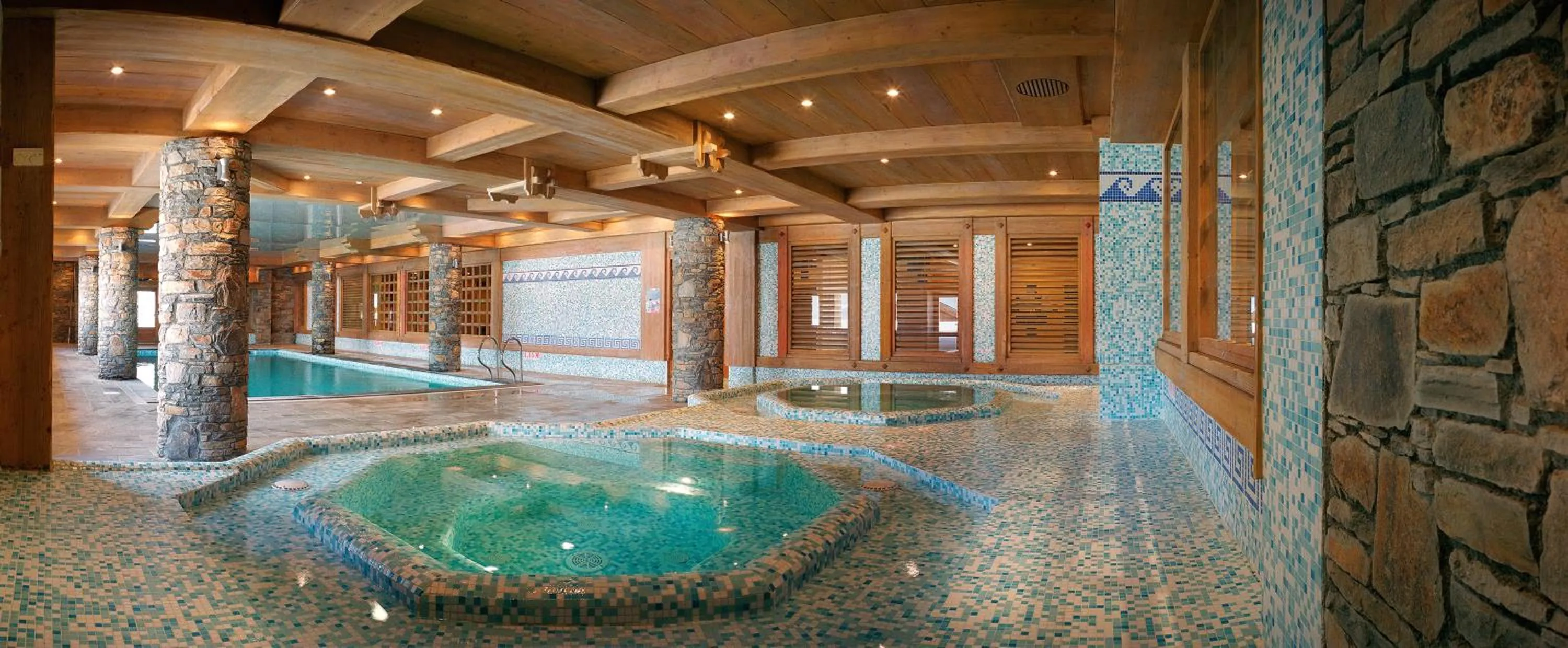 Swimming pool in CGH Résidences & Spas Le Hameau Du Beaufortain