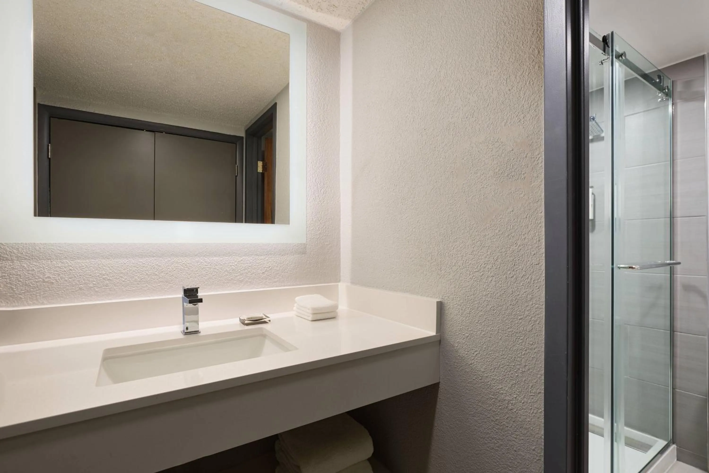 Bathroom in Marriott El Paso