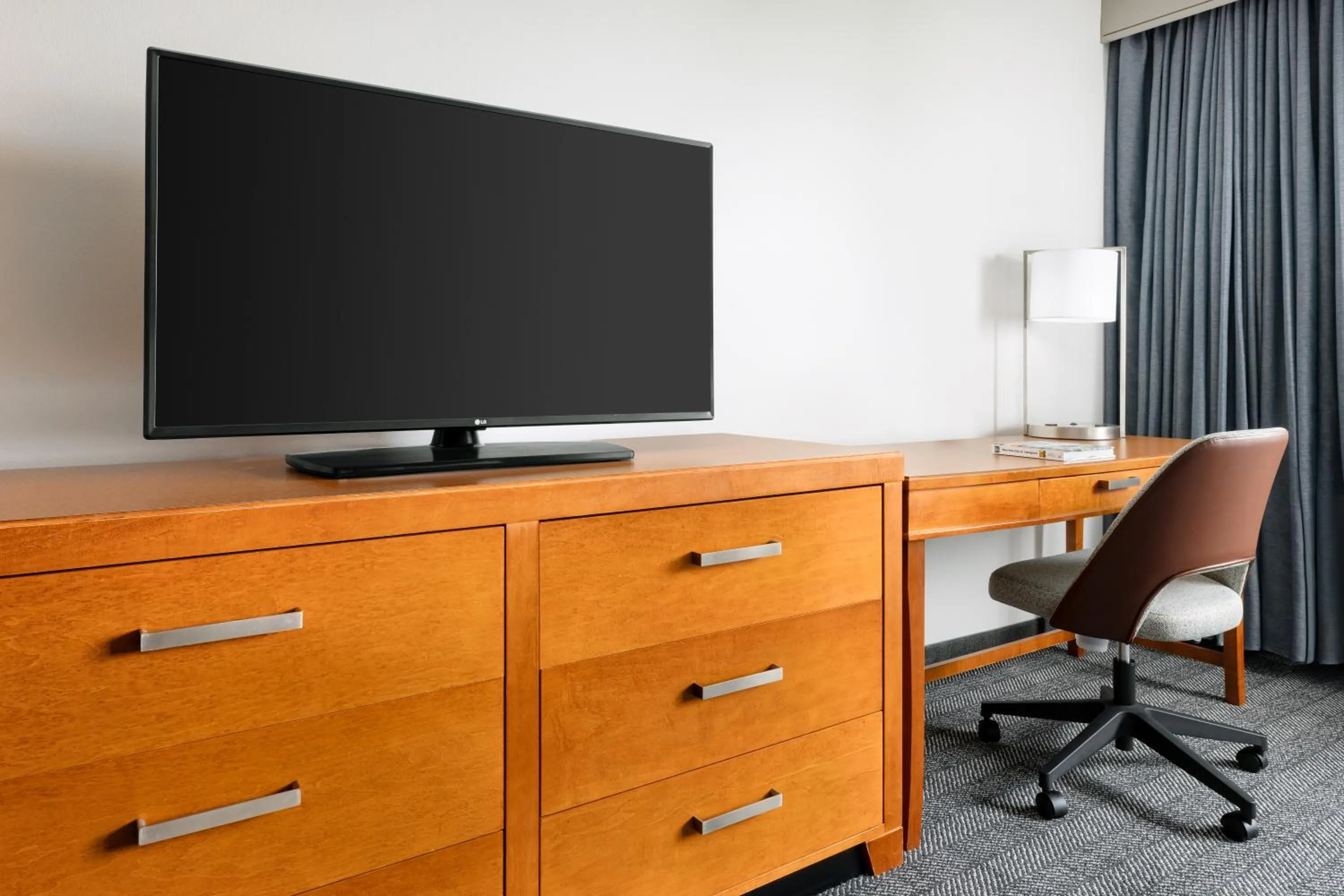 Bedroom in Courtyard Montvale