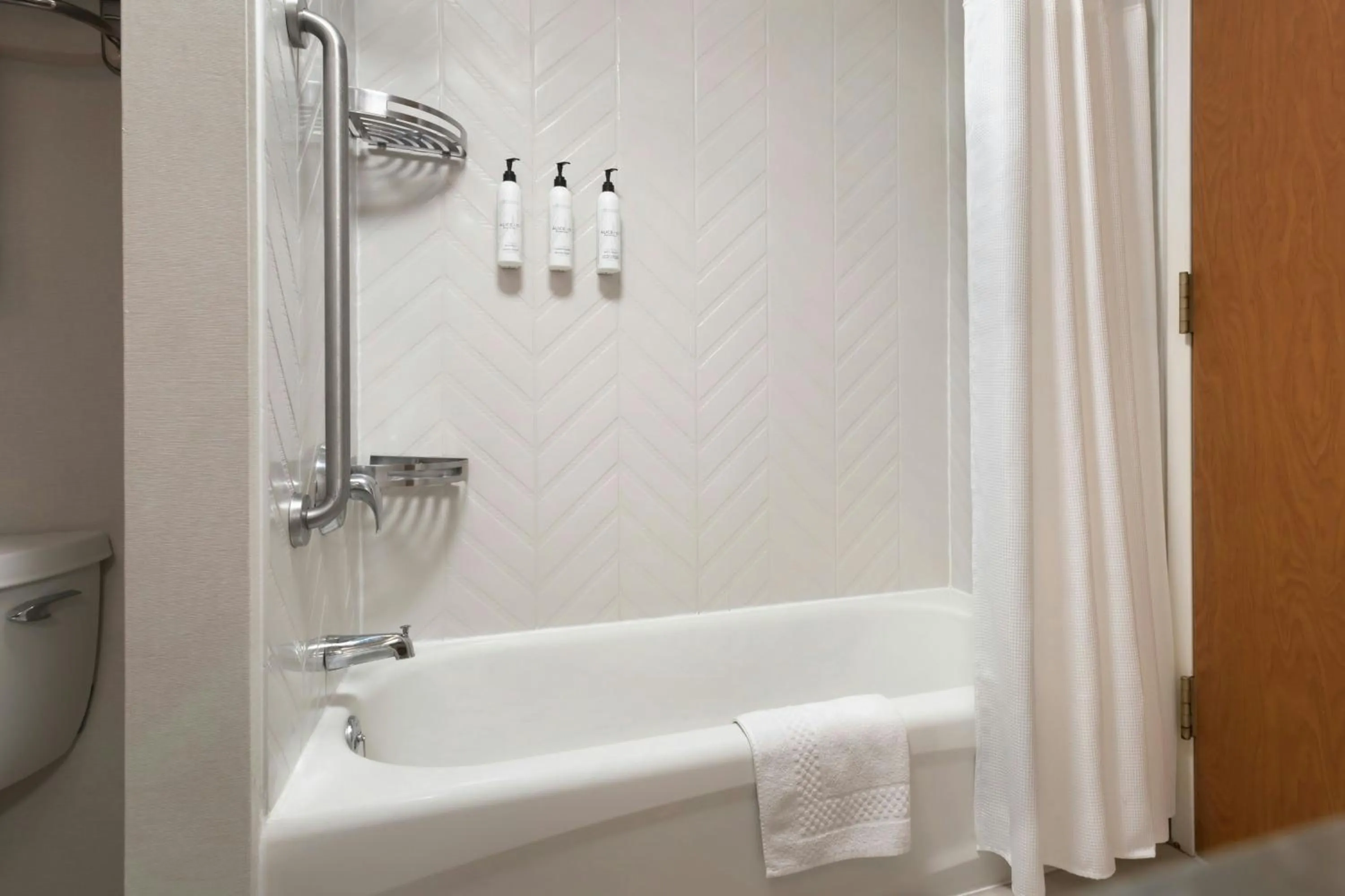 Bathroom in Fairfield Inn & Suites Woodbridge